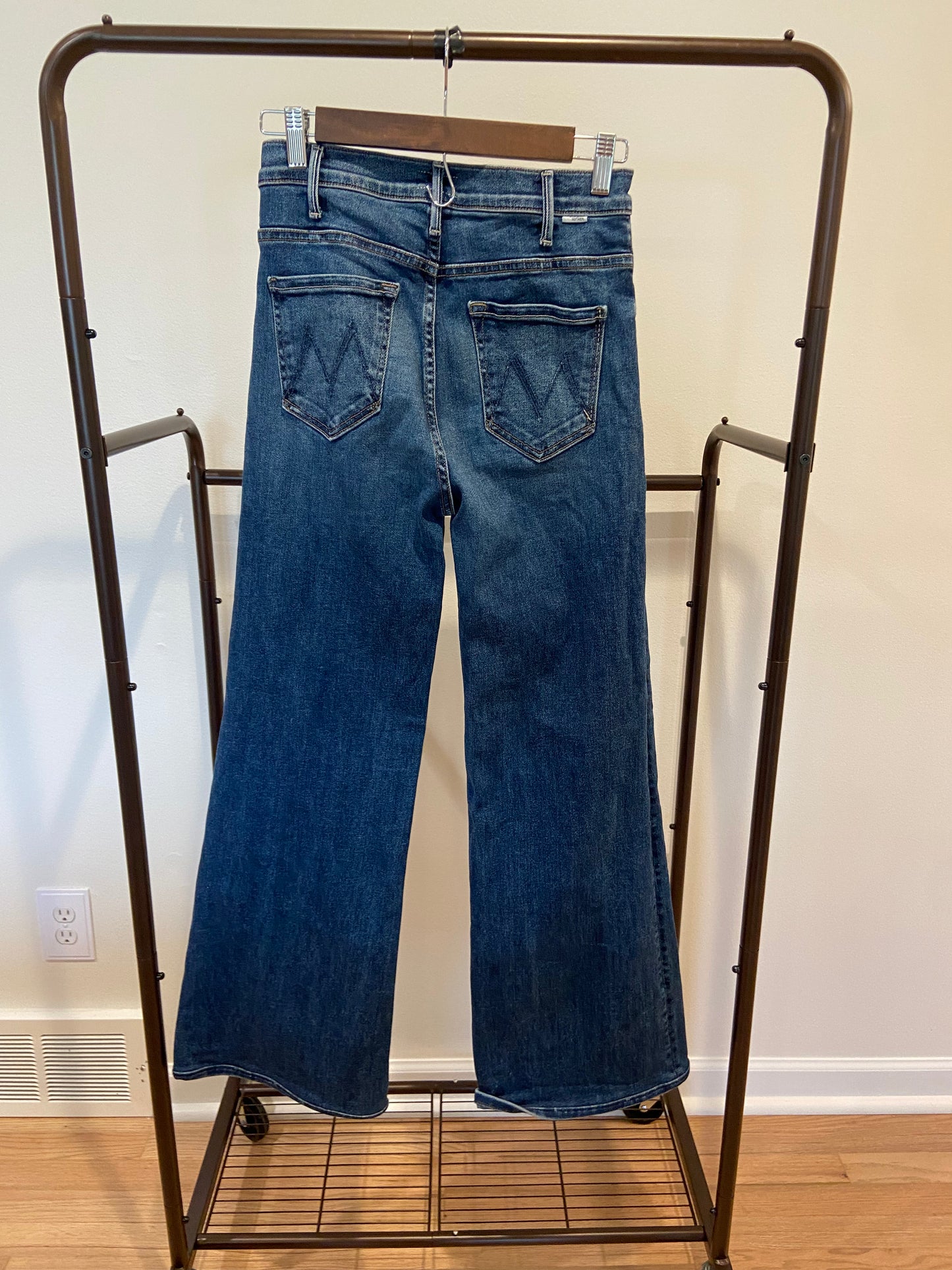 Mother The Hustler Roller Heel Jeans in Need for Speed Wash size 27
