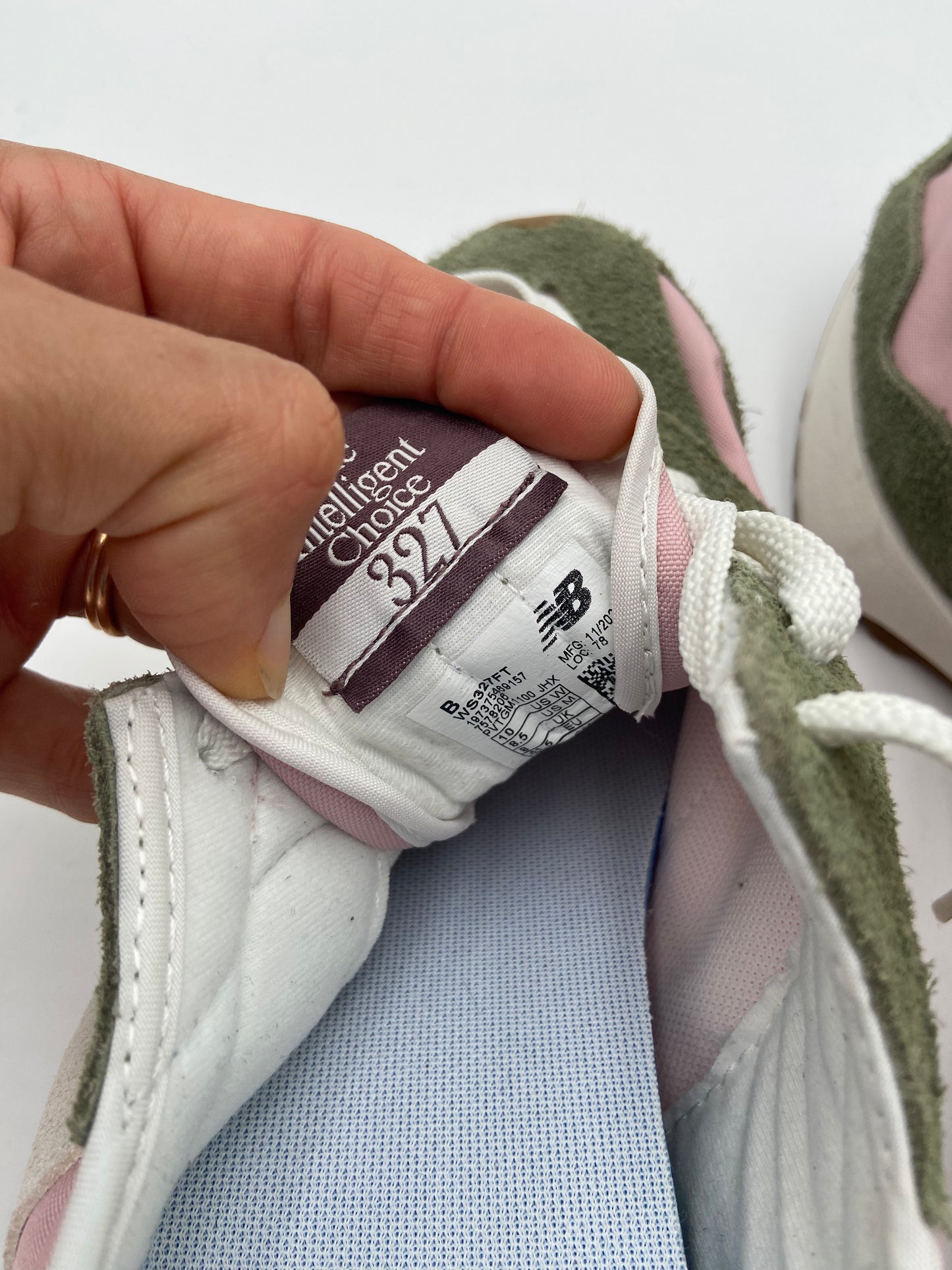 New Balance 327 Pink and Olive Green Sneakers size 10