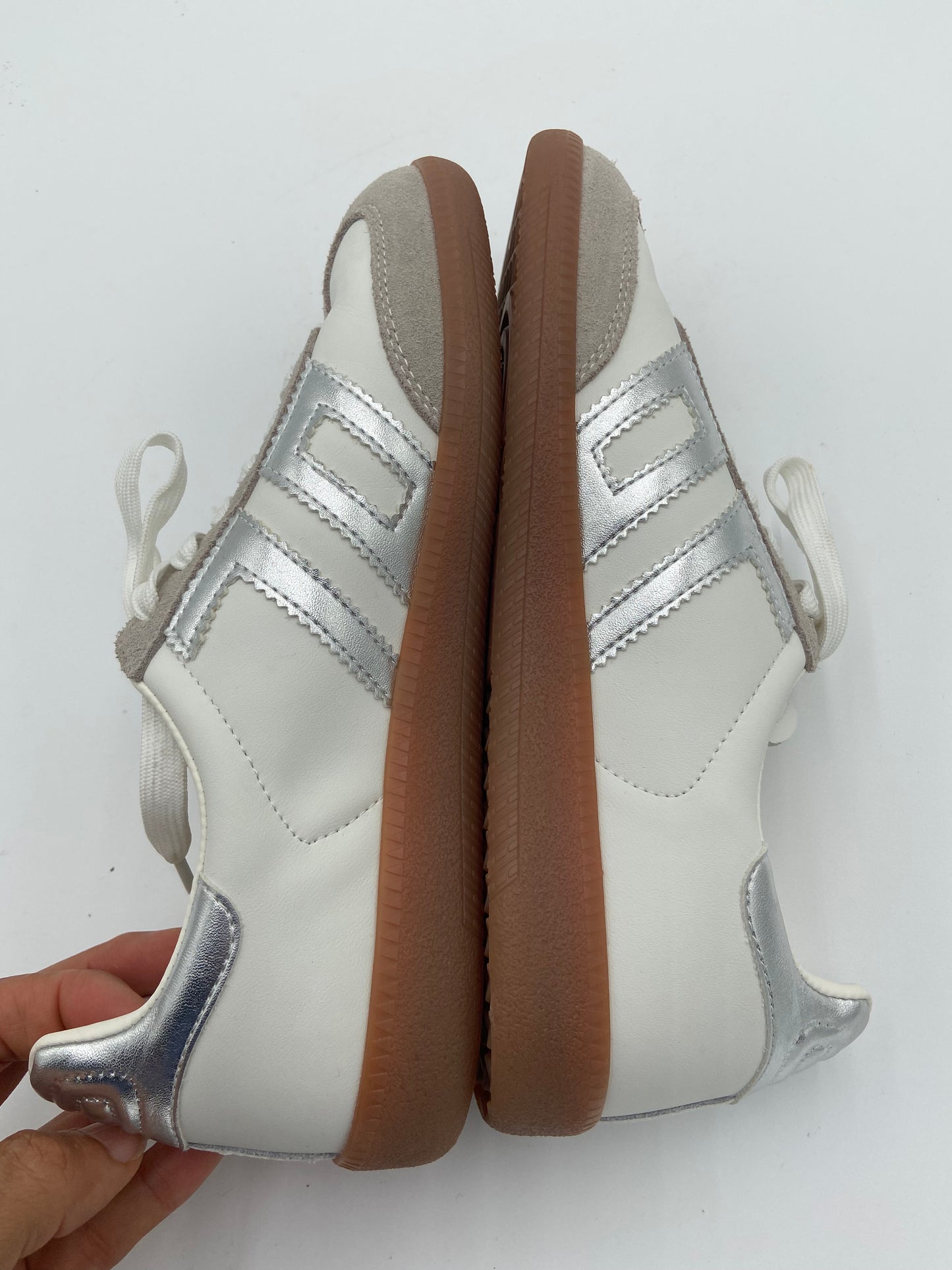 Back 70 Cloud Leather Sneakers Silver size 38