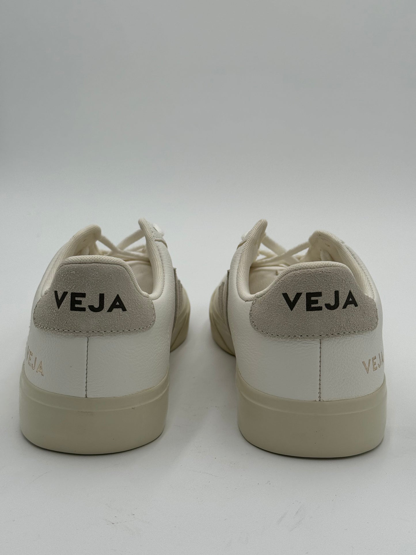 Veja Campo Sneaker Shoes in Extra White Natural Suede size 9