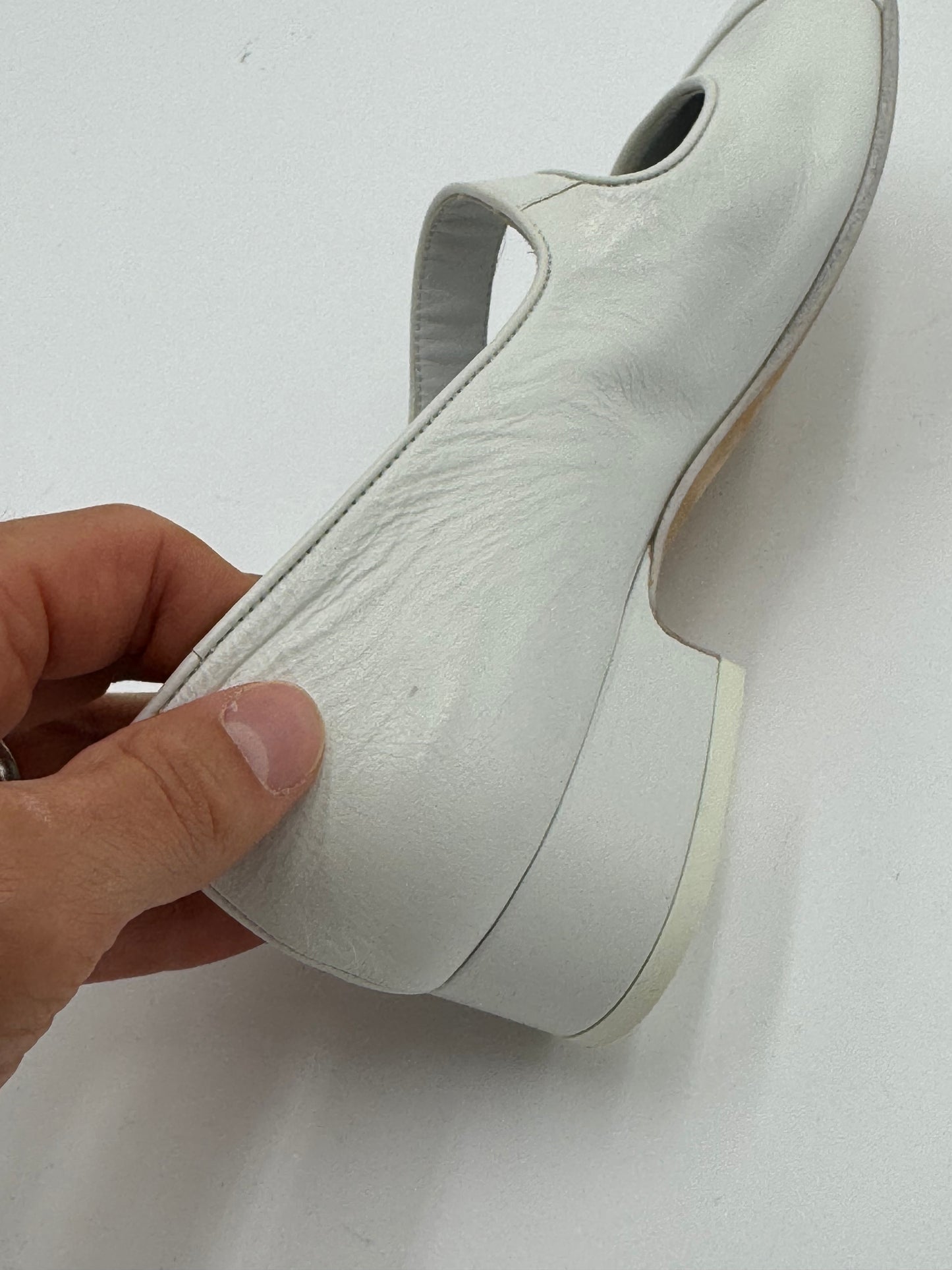Chanel Mary Jane Pumps in White size 38