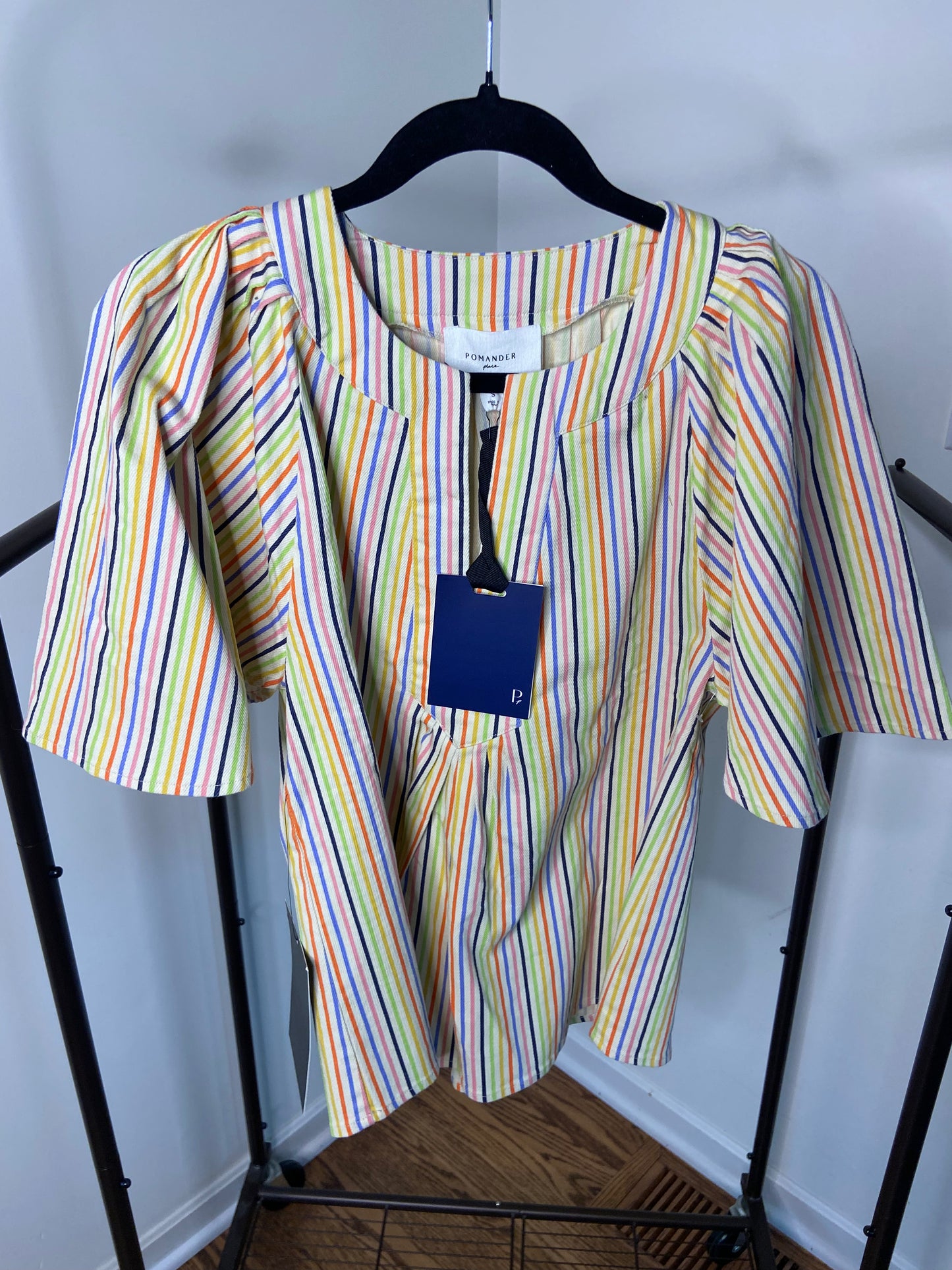 Pomander Place Flutter Sleeve Finley Top size S