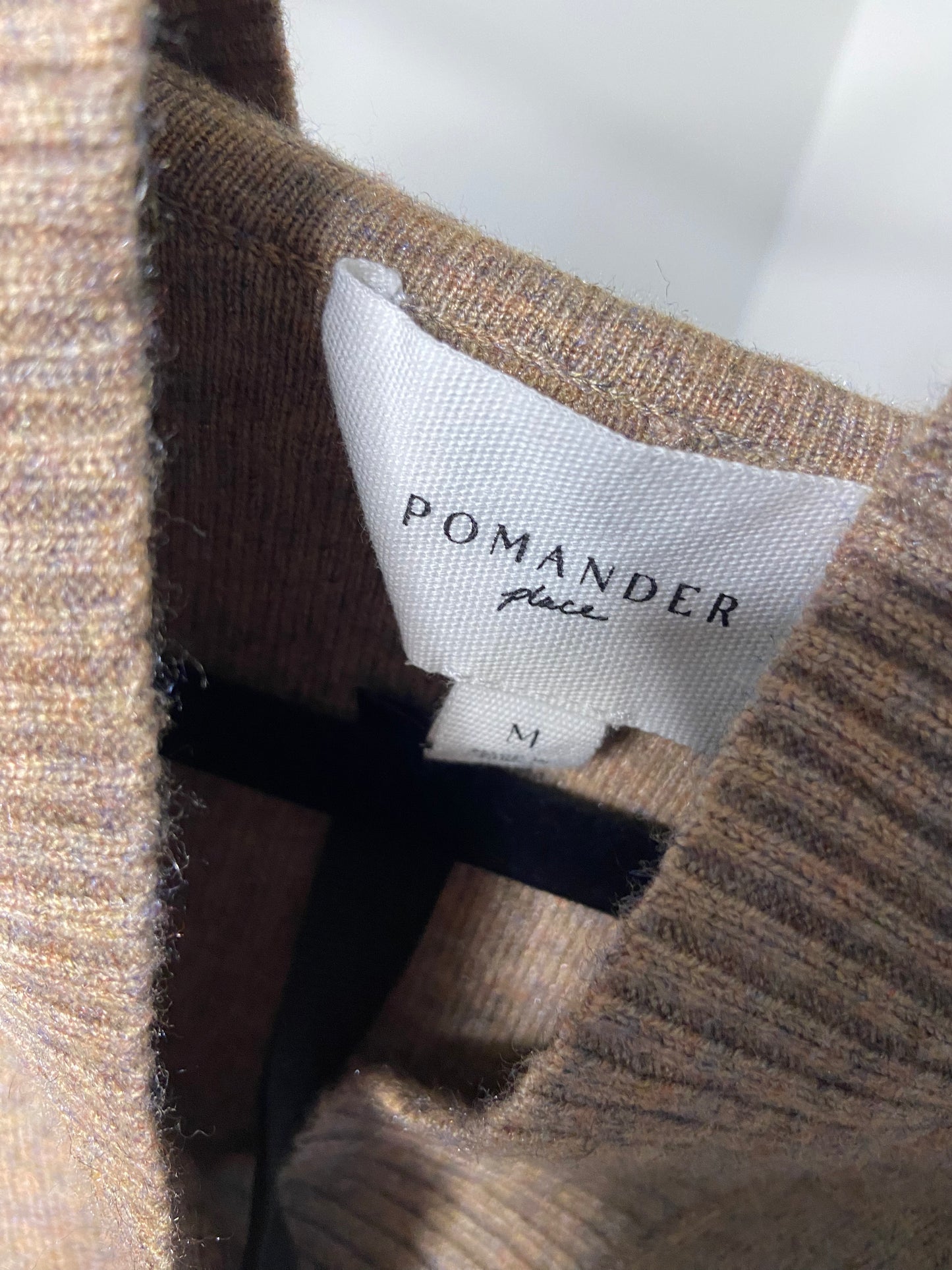 Pomander Place Zarah Hazelwood Hooded Sweater size M
