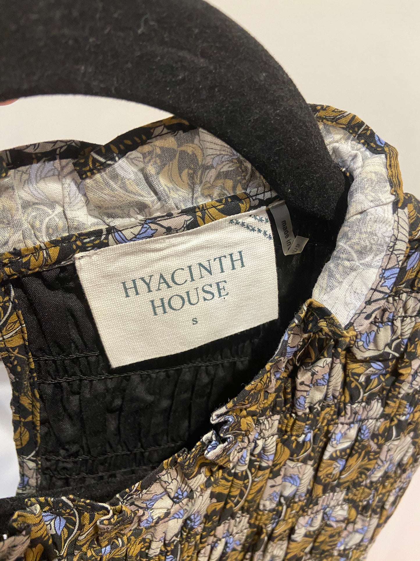 Hyacinth House Black Leafy Floral Smocked Seaton Midi Dress size S