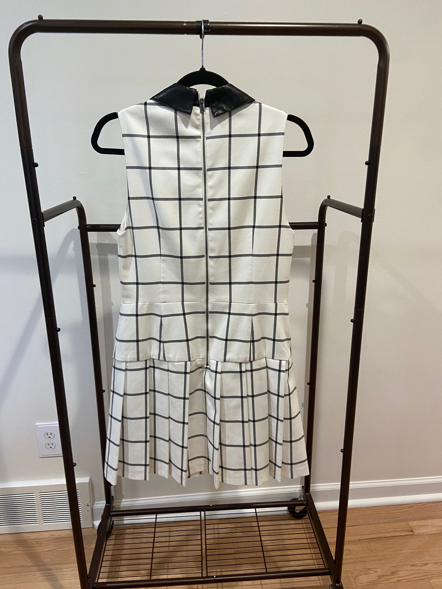 Alice and Olivia Ellis Mini Dress Front Zip Windowpane size 6