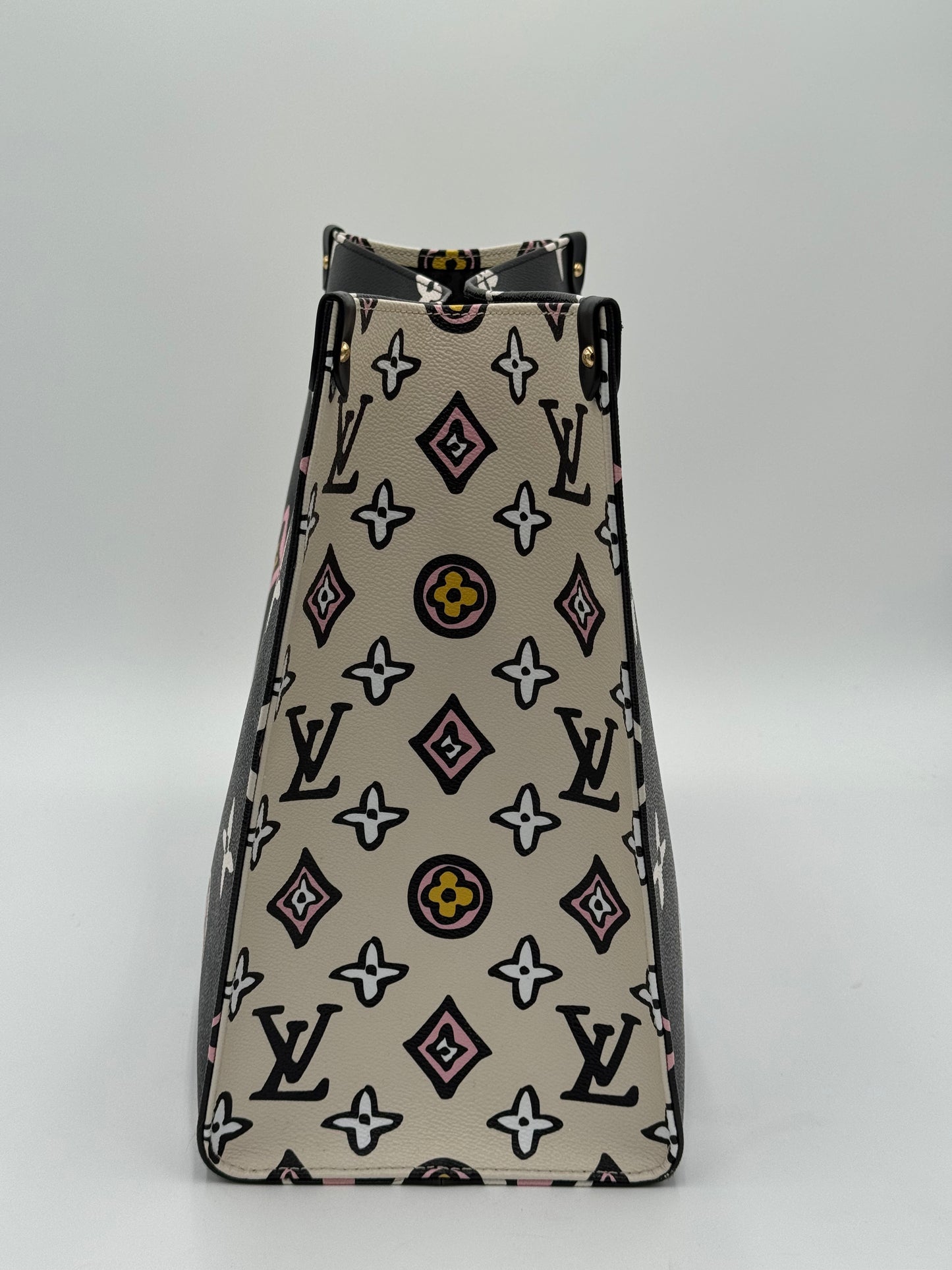 Louis Vuitton Monogram Giant Wild At Heart Onthego GM Black Tote Bag