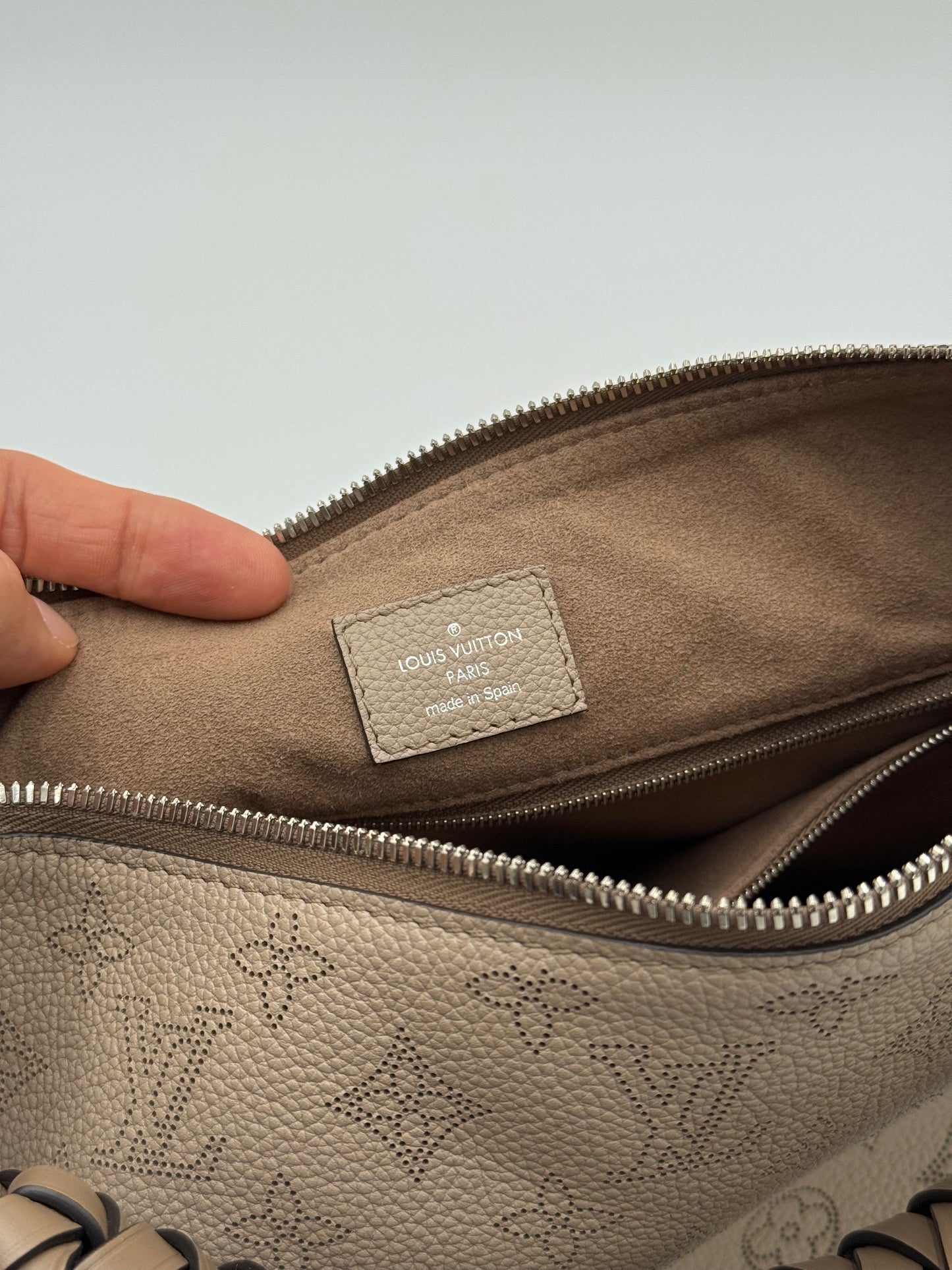 Louis Vuitton Mahina Beaubourg Hobo MM Galet Bag