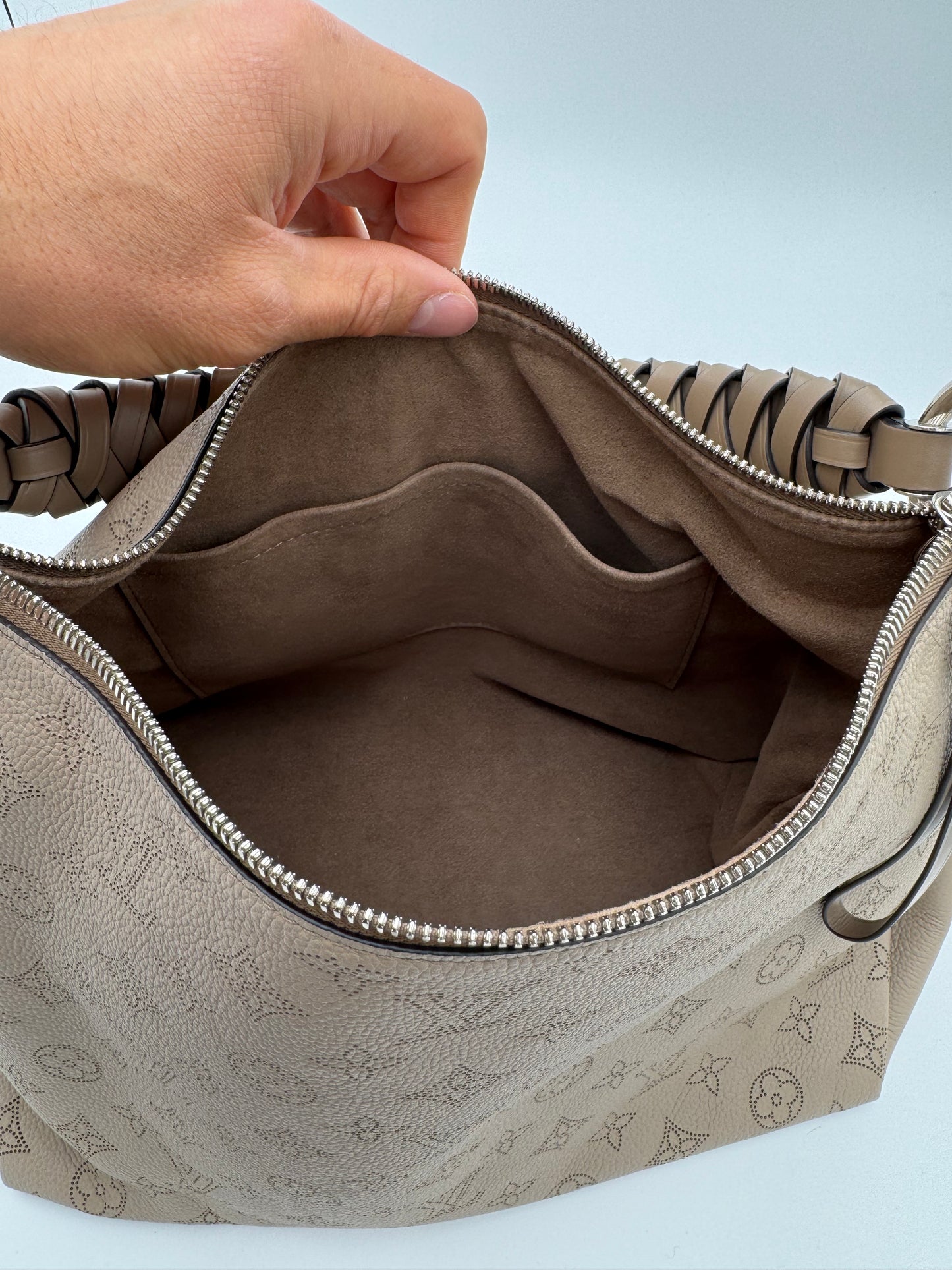 Louis Vuitton Mahina Beaubourg Hobo MM Galet Bag
