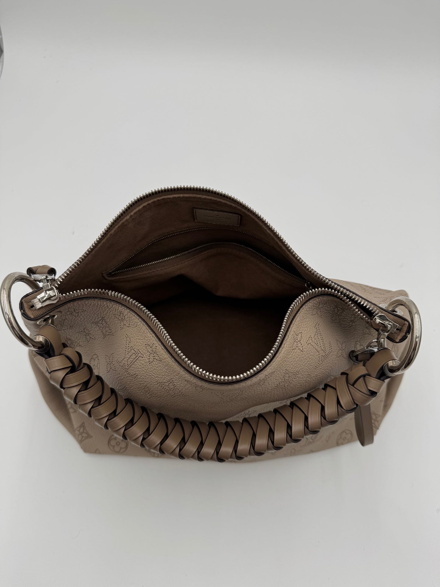 Louis Vuitton Mahina Beaubourg Hobo MM Galet Bag