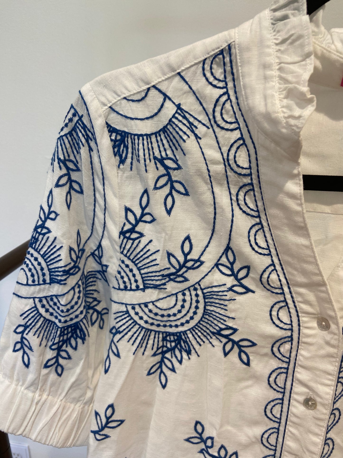 THML Luna Peasant White Blouse with Blue Floral Embroidery size L