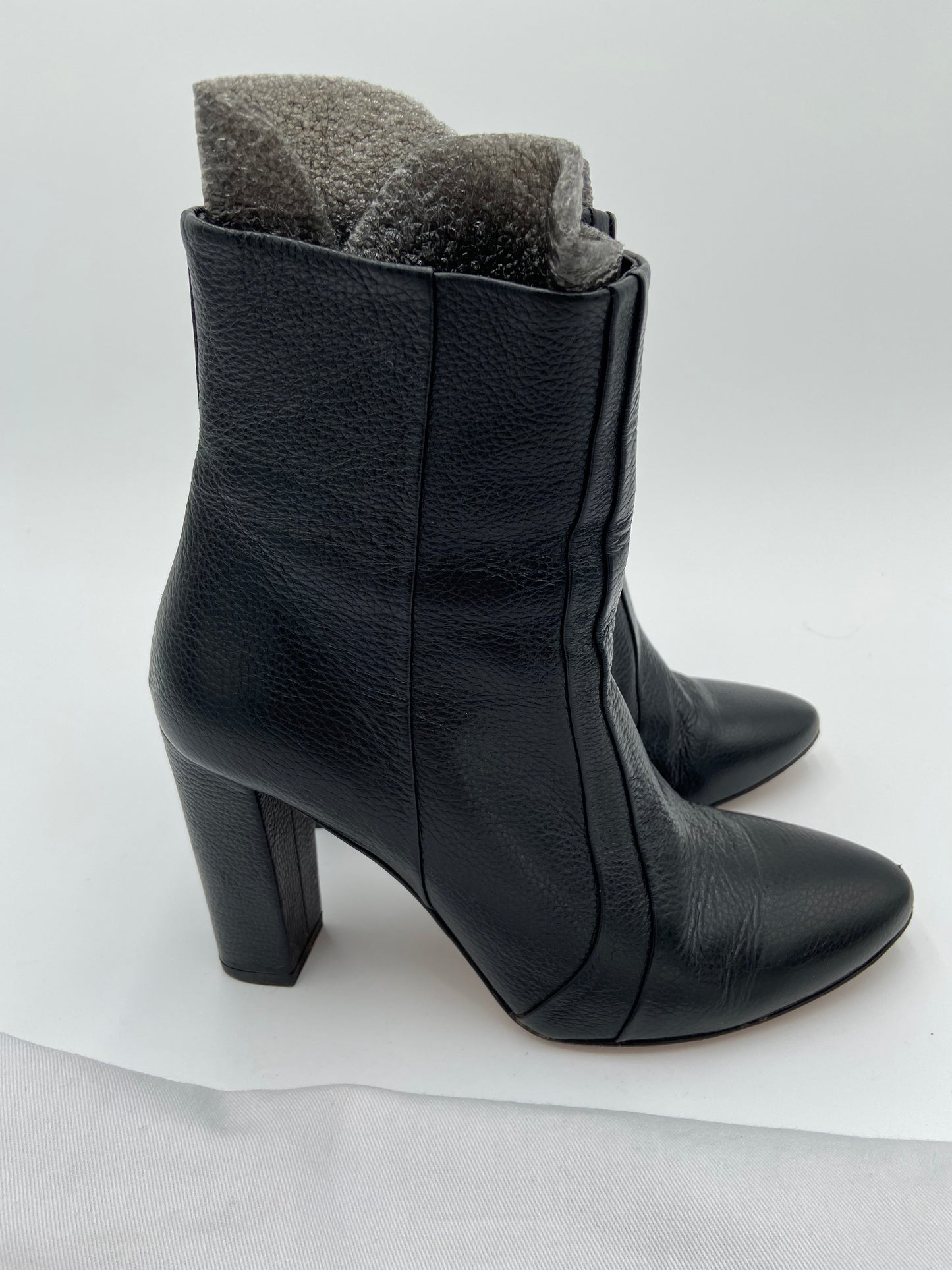 Veronica Beard Bruna Pebbled Leather Boots size 8