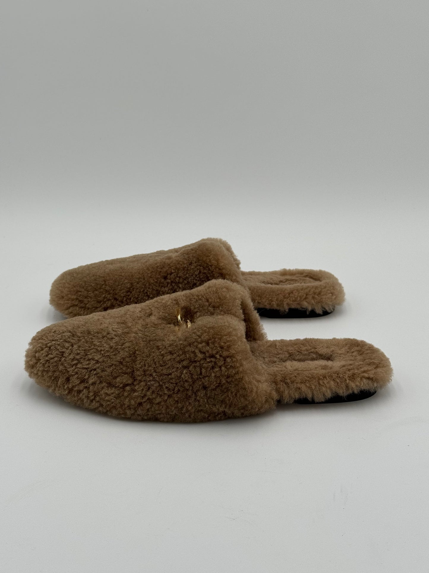 Anine Bing Shearling Mules Shoes in Camel Size 39 US 9