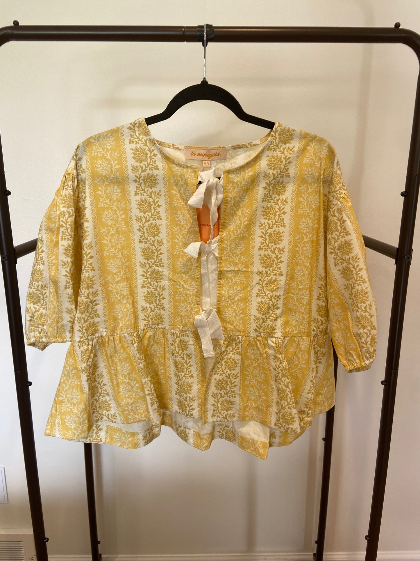 Le Maregold Set The Brigitte Blouse and Charlie Short size M/L and XL
