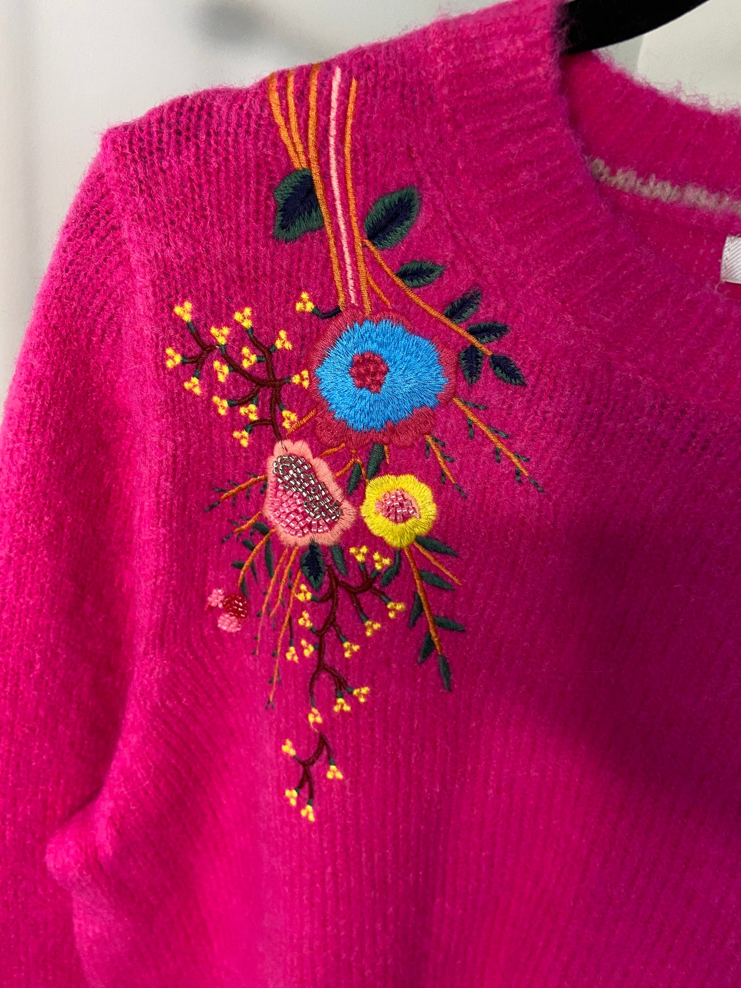 Boden Embroidered Floral Jumper size XL