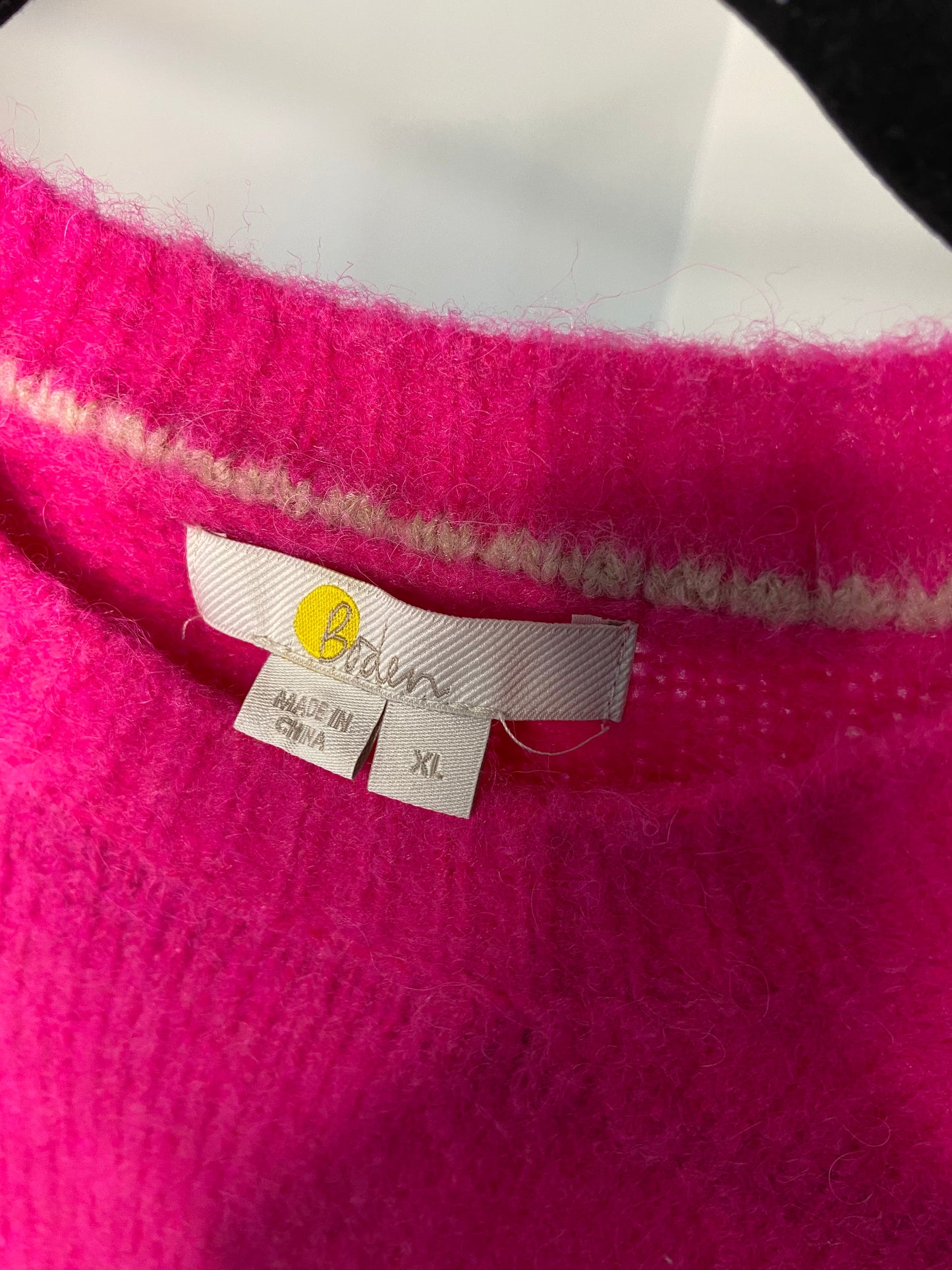 Boden Embroidered Floral Jumper size XL