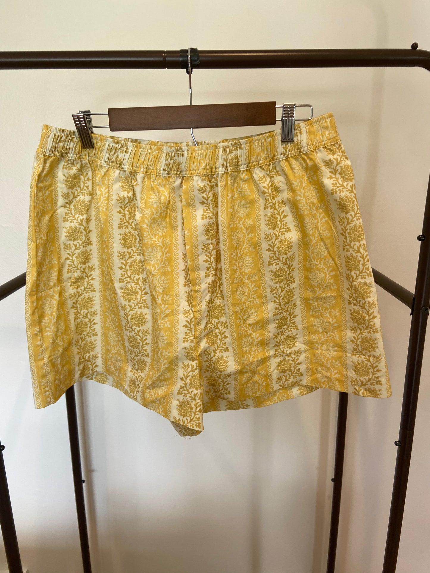 Le Maregold Set The Brigitte Blouse and Charlie Short size M/L and XL