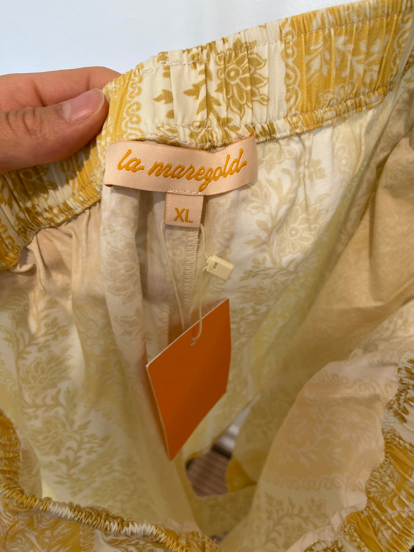 Le Maregold Set The Brigitte Blouse and Charlie Short size M/L and XL