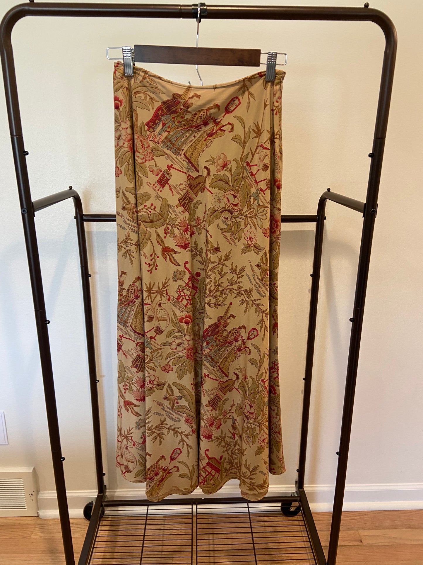 Banana Republic Vintage Full Length Floral Silk Skirt size 4