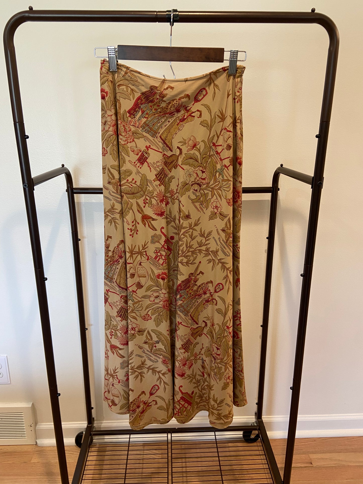 Banana Republic Vintage Full Length Floral Silk Skirt size 4