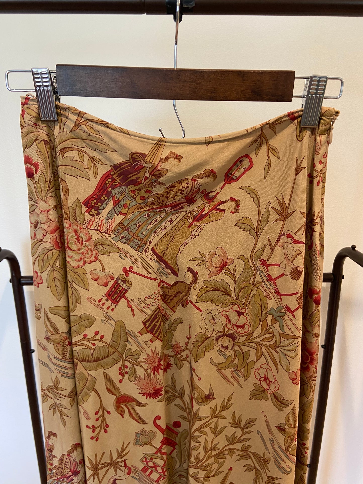 Banana Republic Vintage Full Length Floral Silk Skirt size 4