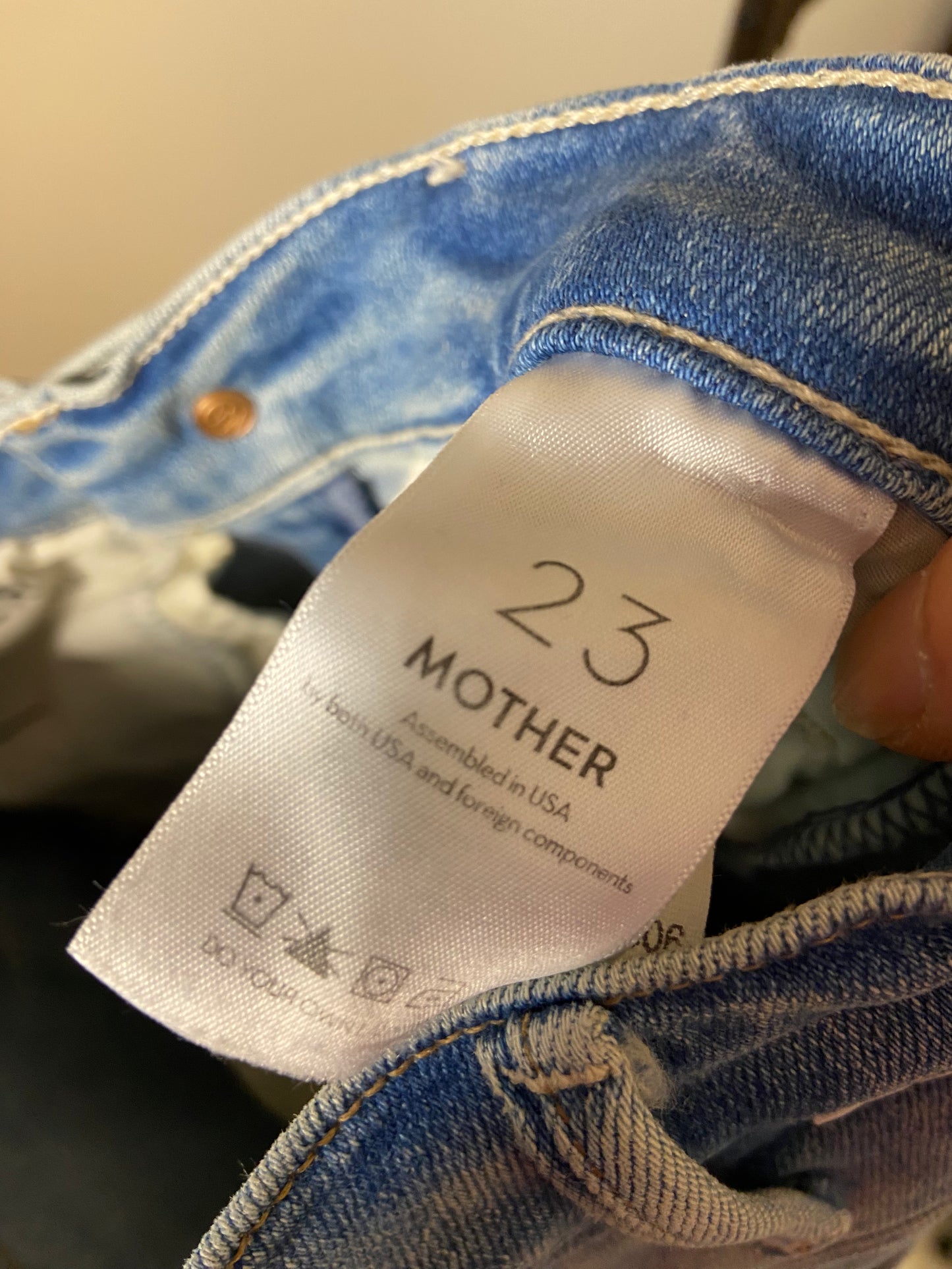 Mother The Hustler Ankle Fray Jeans size 23
