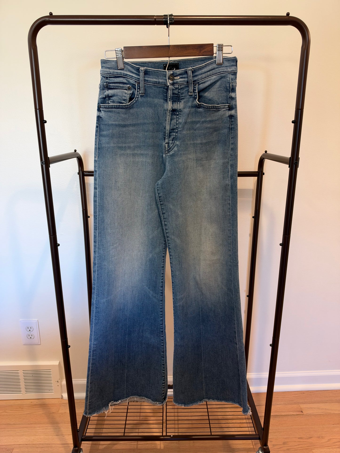 Mother The Tomcat Roller Fray Jeans in We the Animals Wash size 27