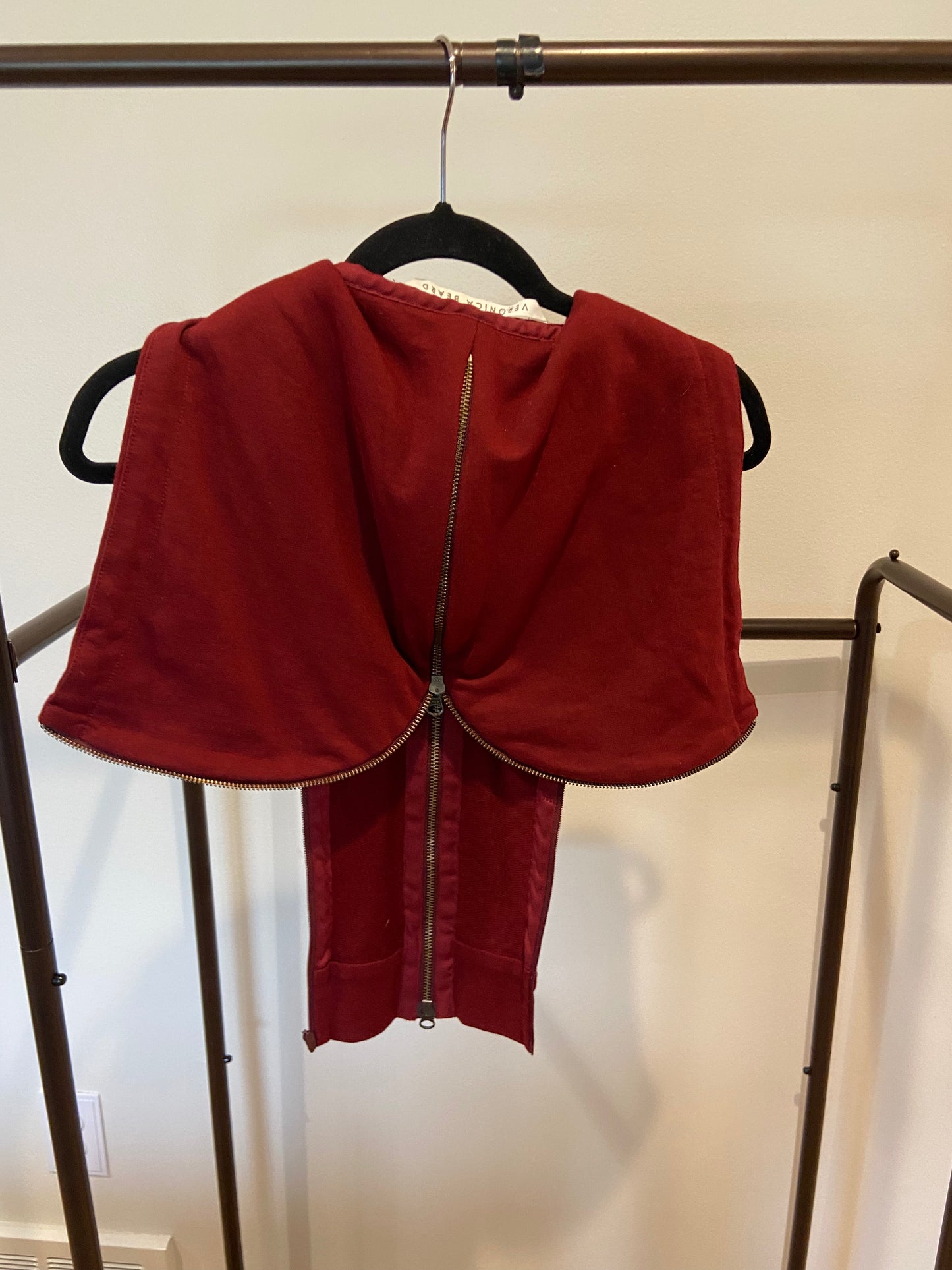 Veronica Beard Santos Cotton Dickey in Dark Red size OS