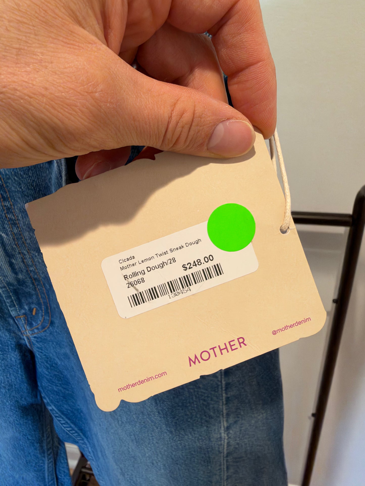 Mother The Lemon Twist Sneak Jeans in Rolling in The Dough Wash size 28
