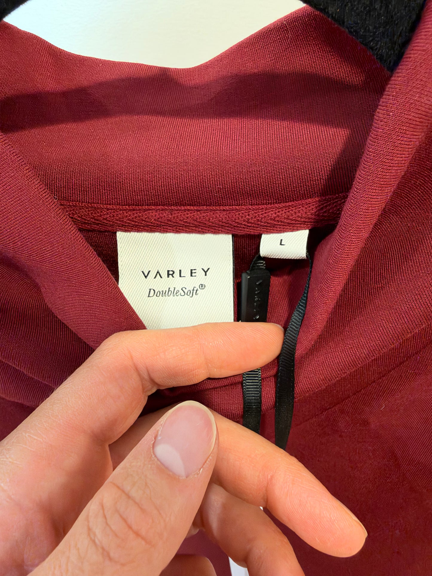 Varley The Betsy Sweat Sweater and  Slim Cuff Pants 27.5" in New Maroon size L
