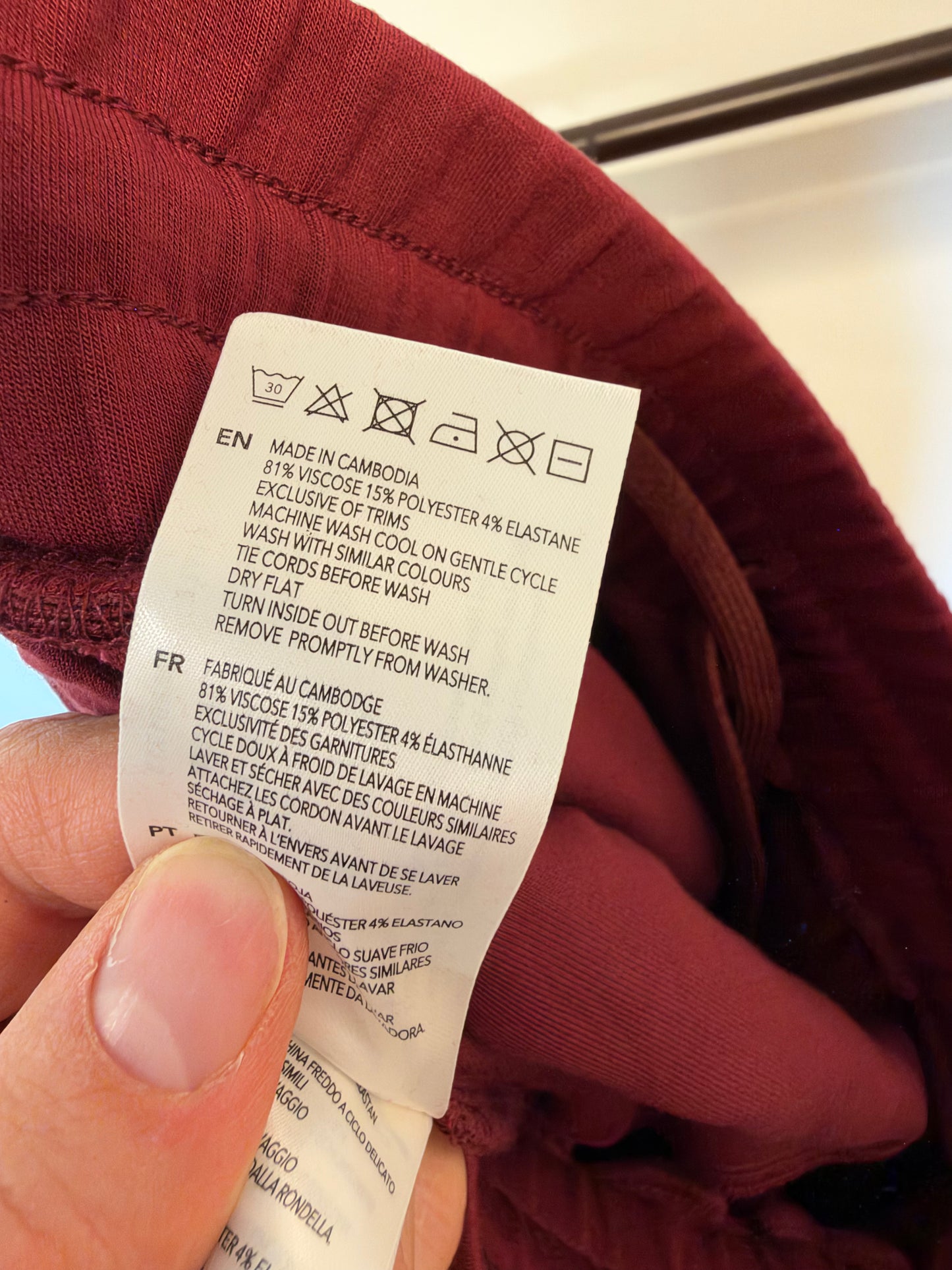 Varley The Betsy Sweat Sweater and  Slim Cuff Pants 27.5" in New Maroon size L
