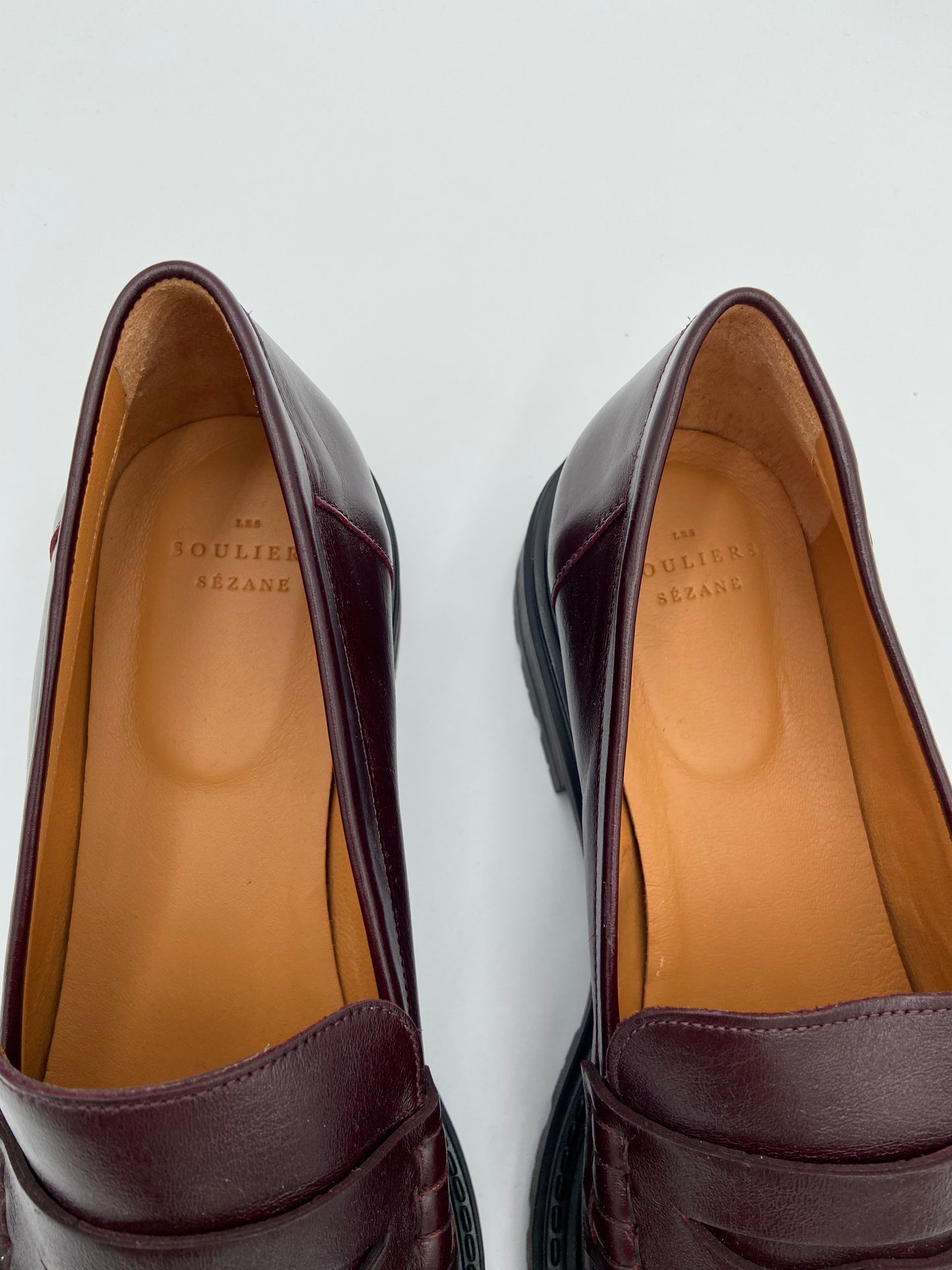 Sezane Albane Loafers in Glossy Burgundy size 40