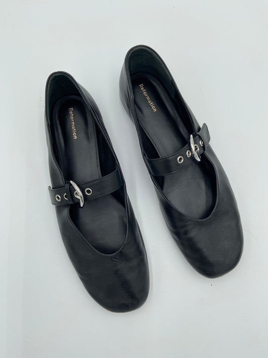 Reformation Bethany Mary Jane Flat in Black size 9.5
