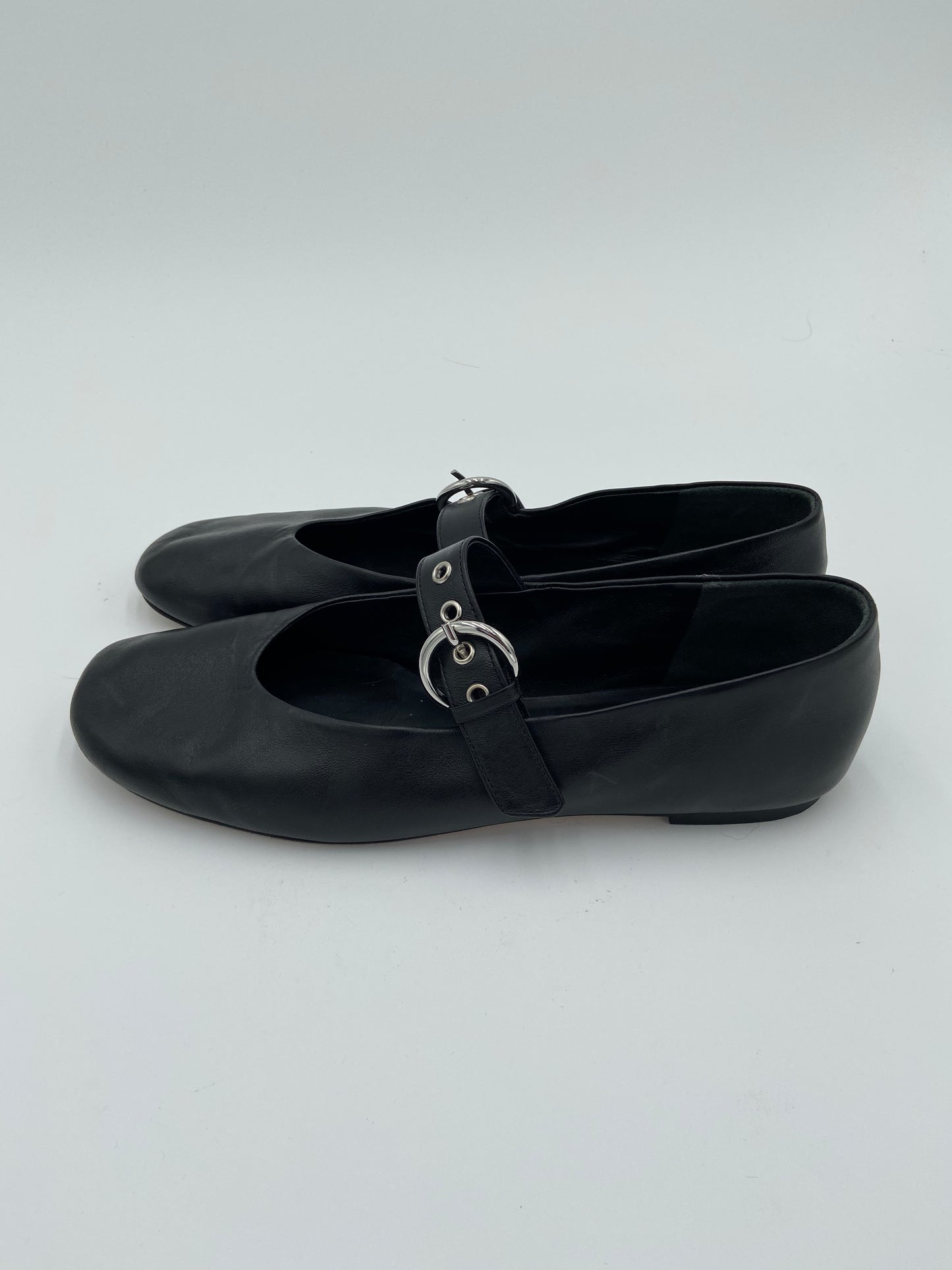 Reformation Bethany Mary Jane Flat in Black size 9.5