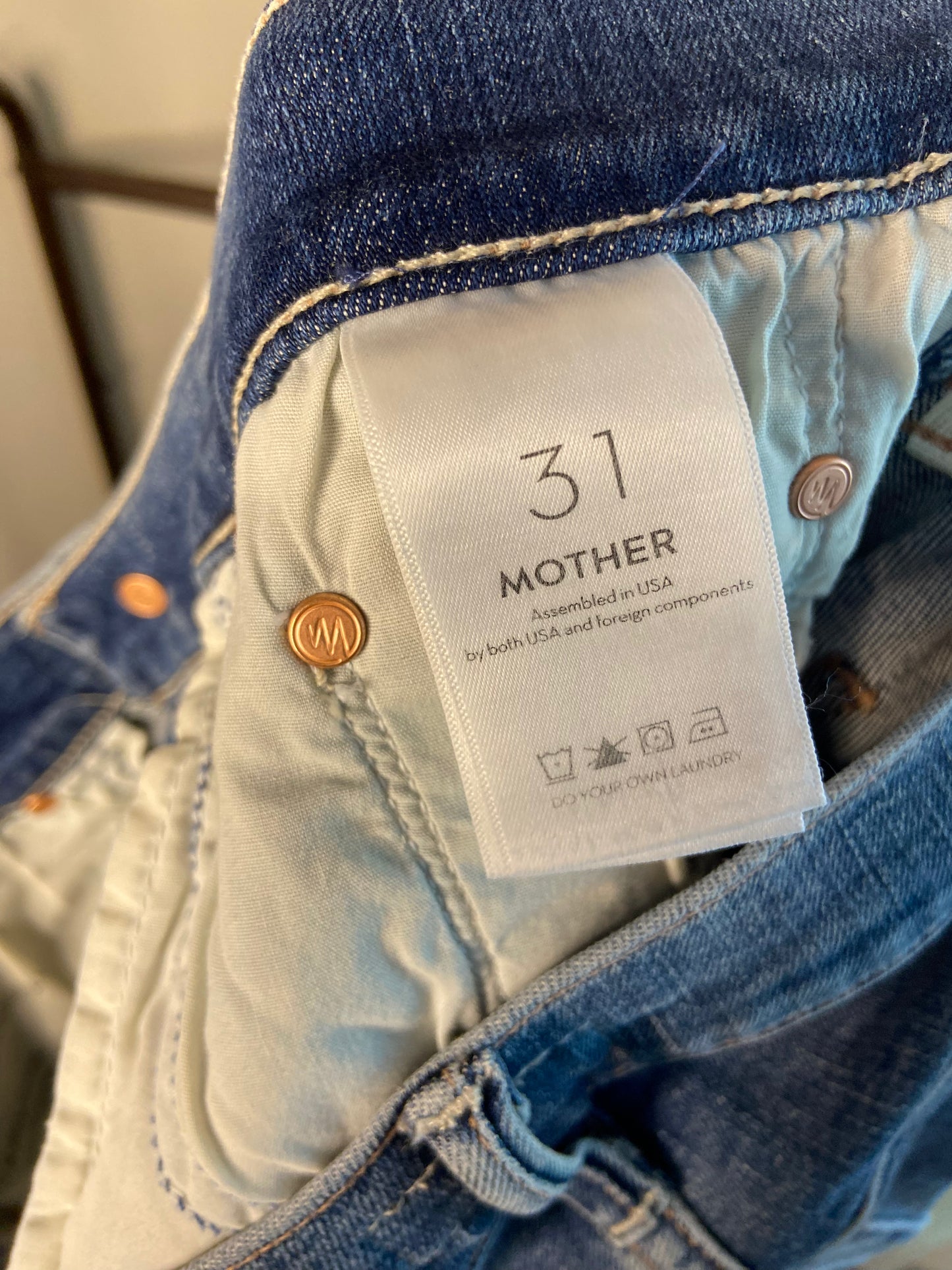 Mother The Weekender Fray Jeans size 31