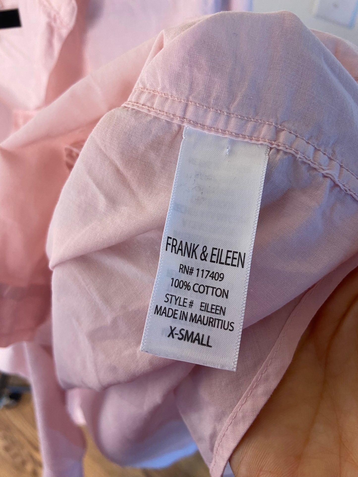Frank and Eileen "Eileen" Button Down Shirt size XS