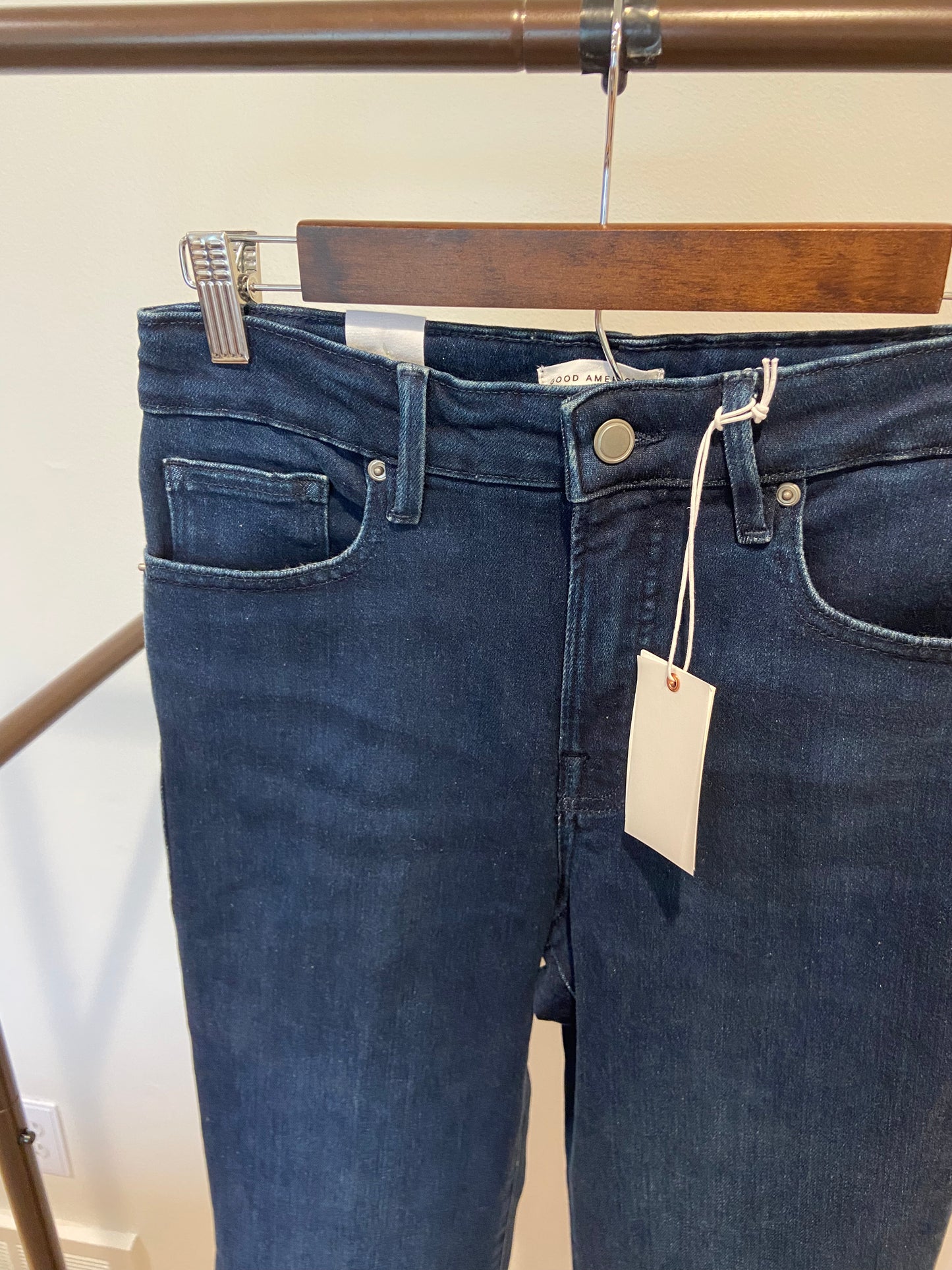 Good American Good Classic Bootcut Jeans in Indigo Wash size 8/29