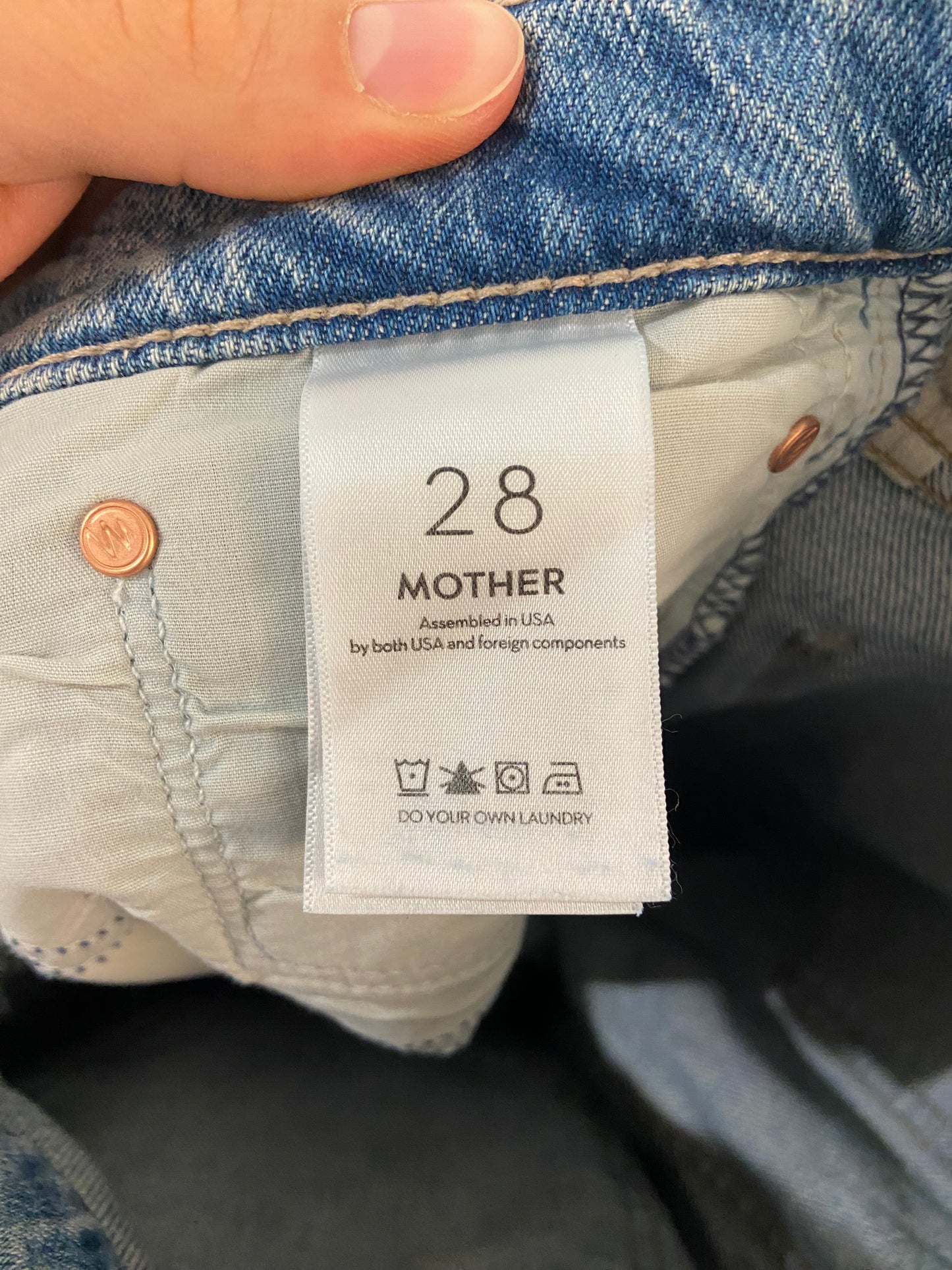 Mother The Dodge Skimp Cuff Jeans in Leap of Faith size 28