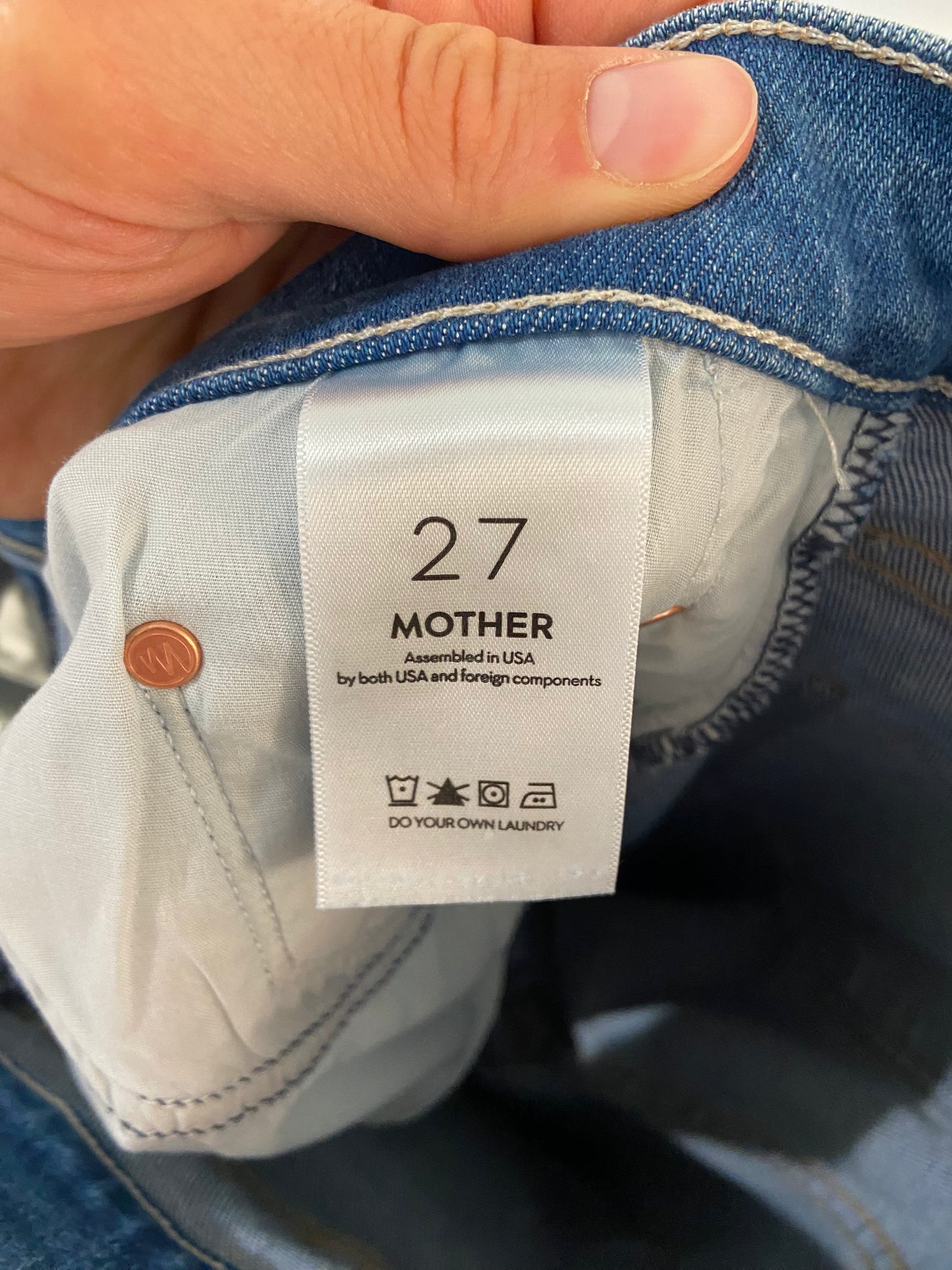 Mother Lil Mid Rise Rambler Zip Ankle Jeans in Piece by Piece Wash size 27