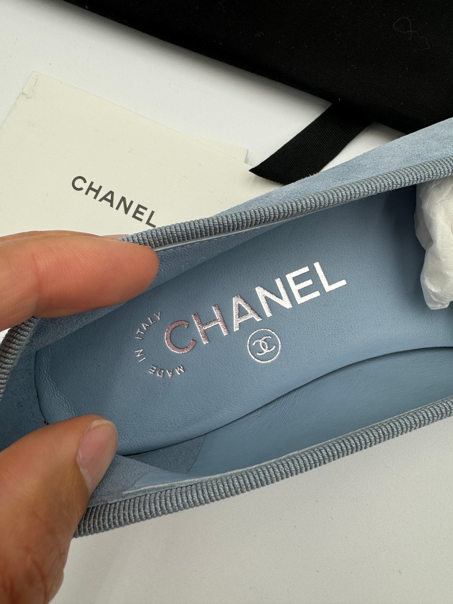 CHANEL Interlocking CC Logo Suede Ballet Flats size 36.5