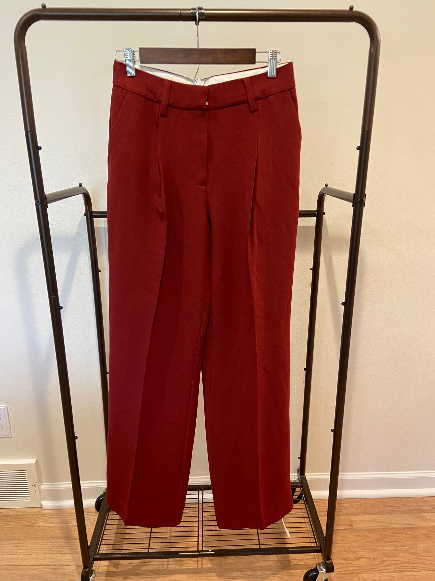 Reformation Alex Mid Rise Pant in Chianti Red size 4
