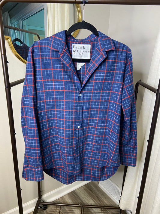 Frank and Eileen "Eileen" Navy and Red Button Down Top size S