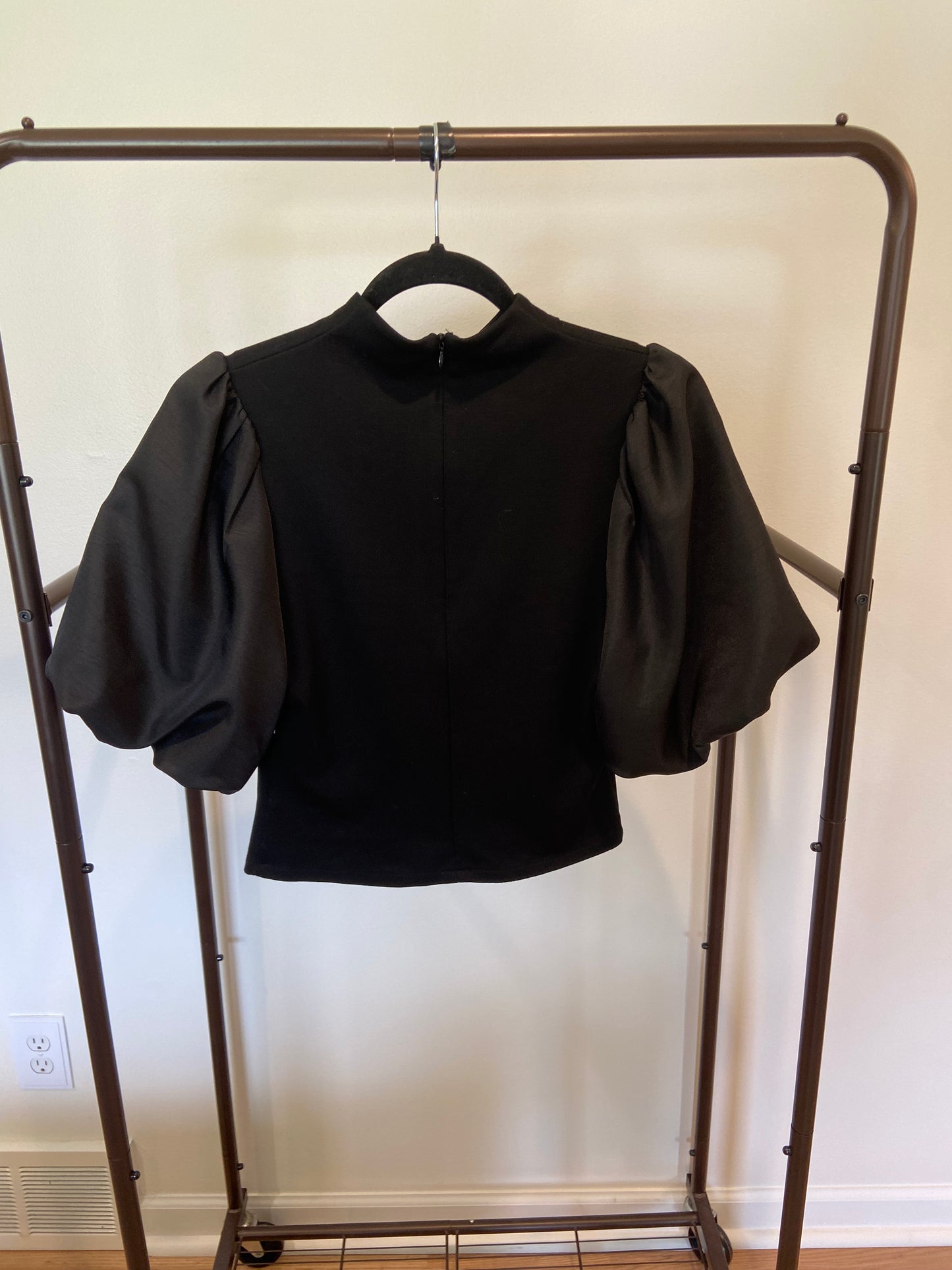 Sunday in Brooklyn Black Puff-Sleeve Ponte Top size S
