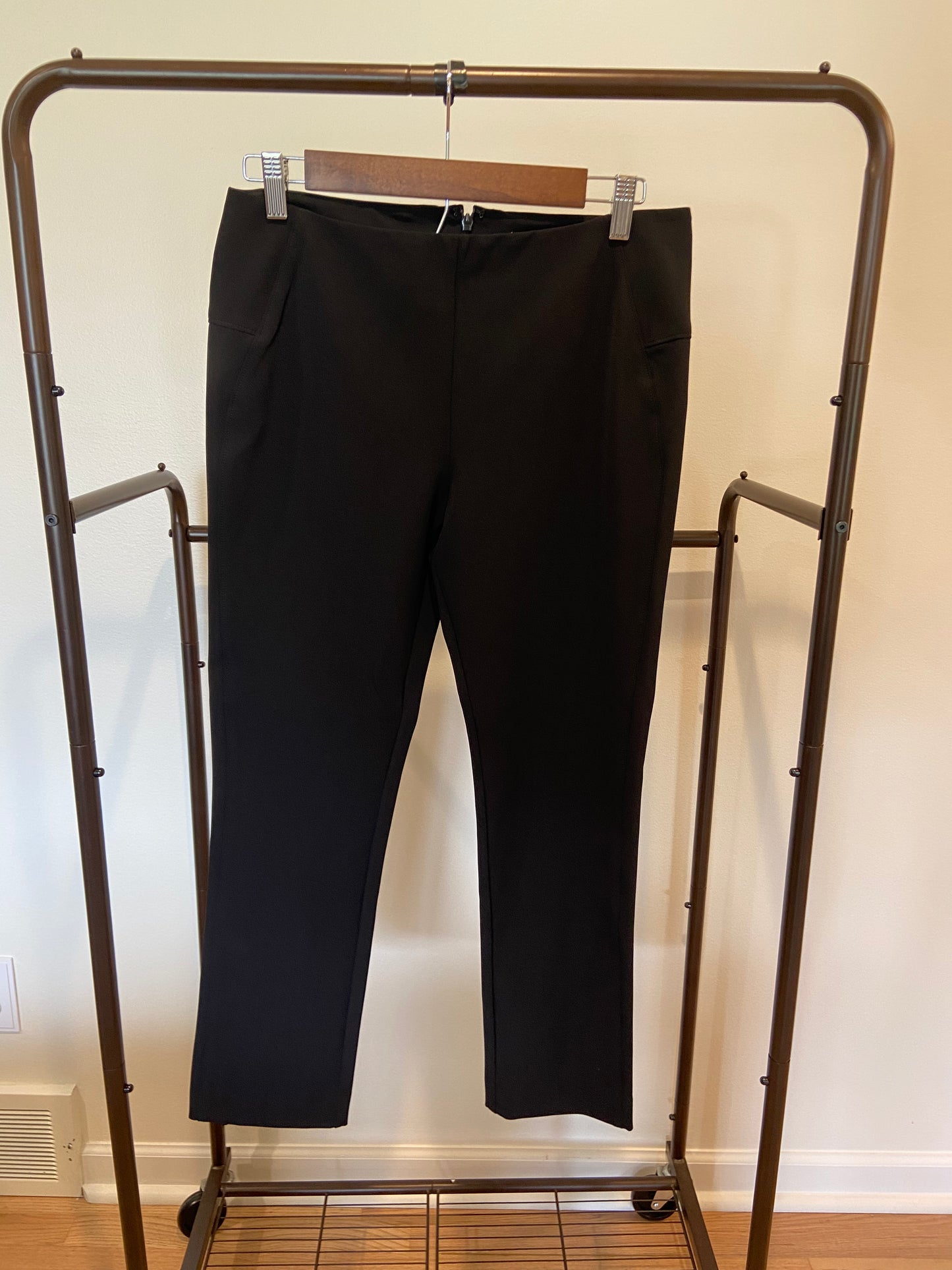 Veronica Beard Zip Back Scuba Pant size 10