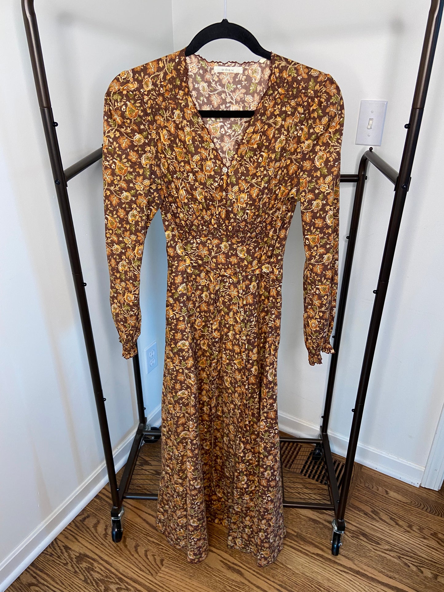 Doen Milana Autumn Floral Midi Dress size S
