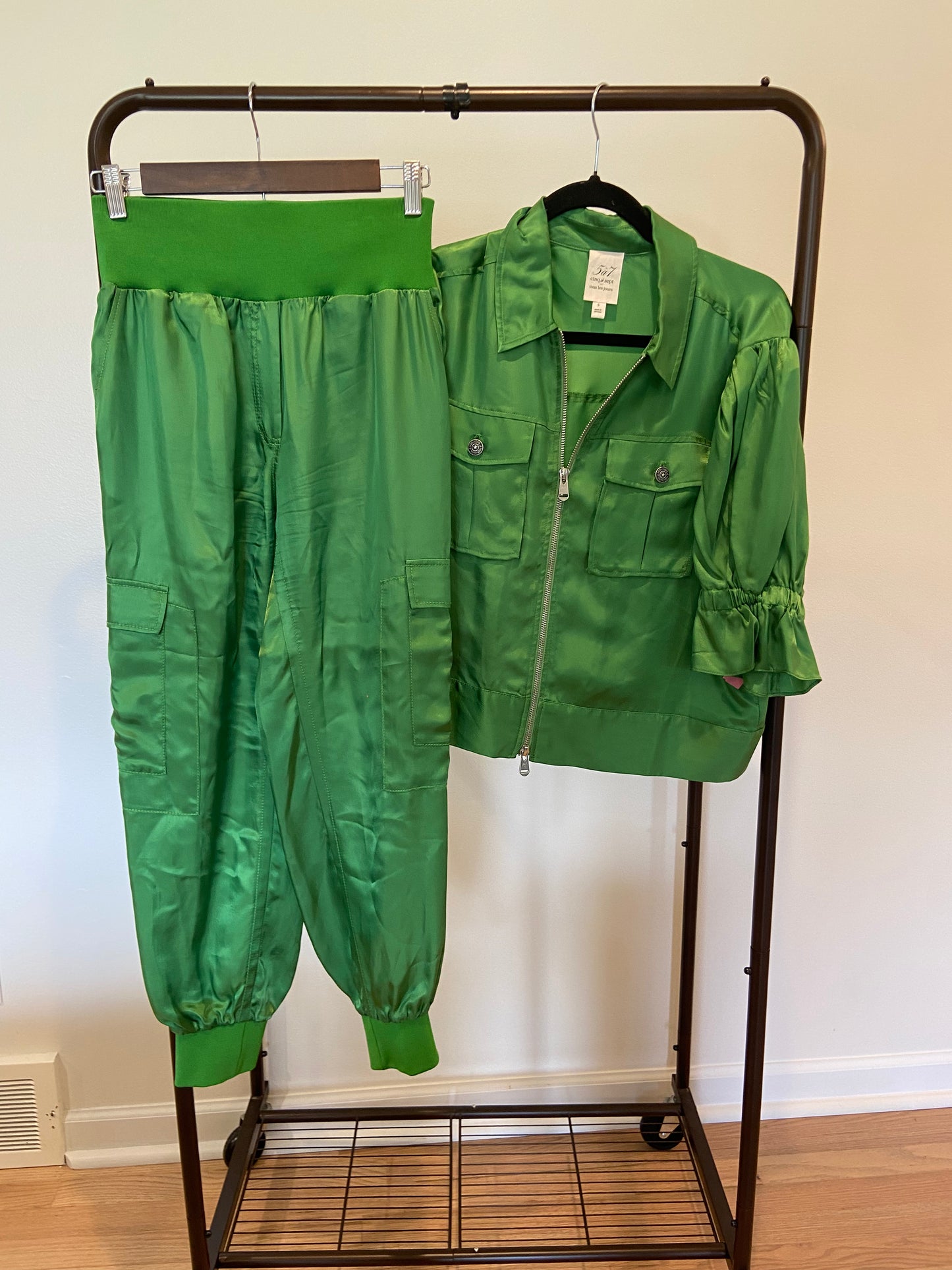 Cinq a Sept Holly Ruffle Sleeve Jacket and Giles Cargo Joggers in Green size S
