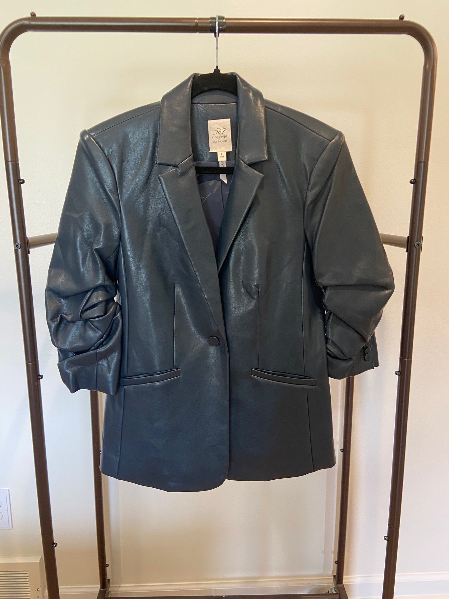 Cinq a Sept Kylie Vegan Leather Blazer in Navy size 2