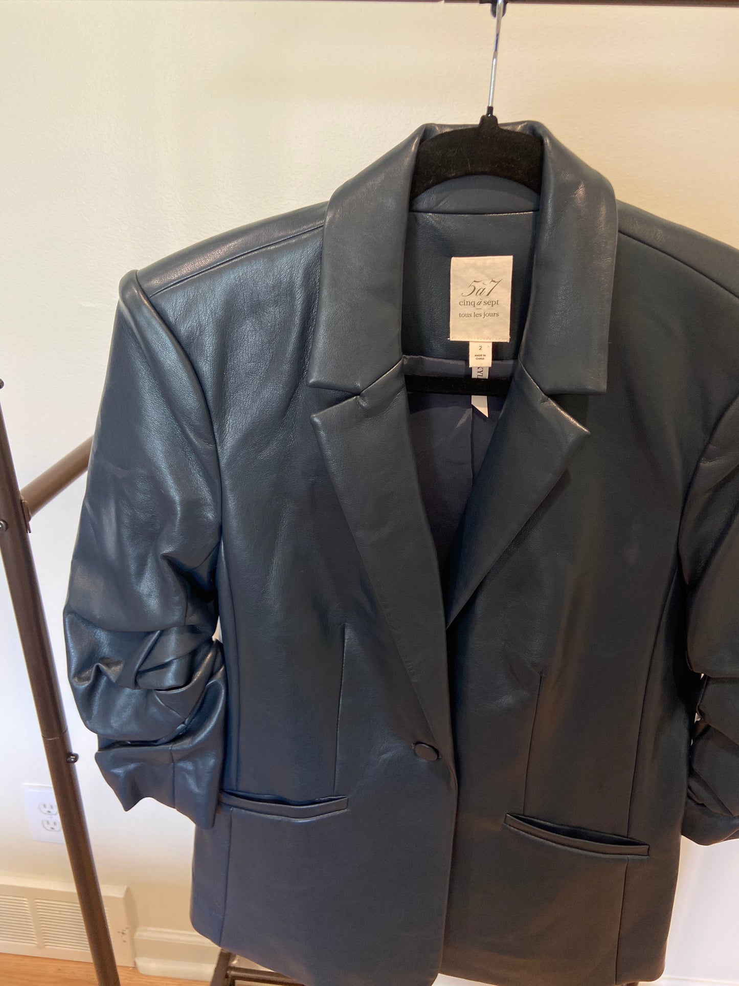 Cinq a Sept Kylie Vegan Leather Blazer in Navy size 2