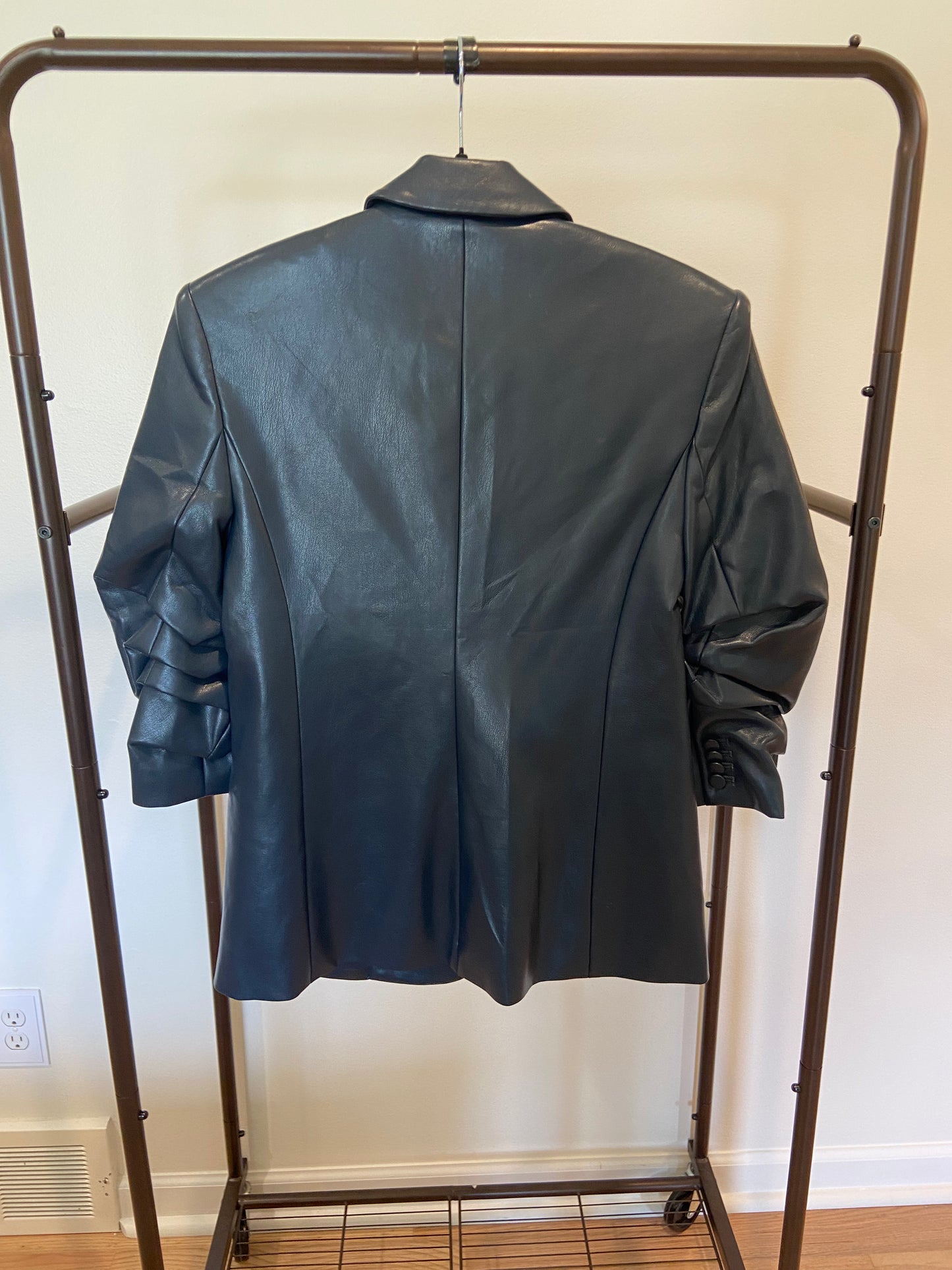 Cinq a Sept Kylie Vegan Leather Blazer in Navy size 2