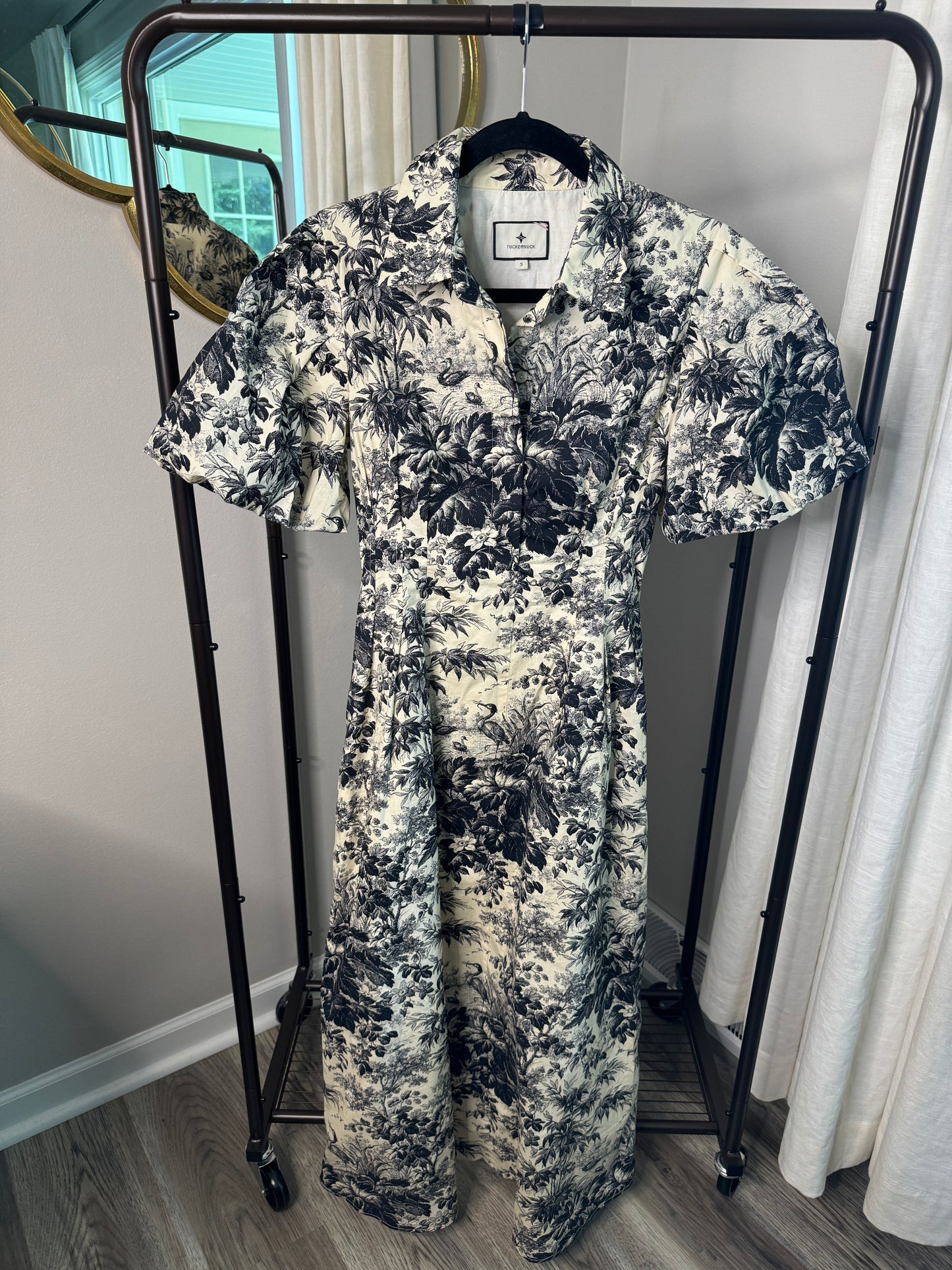 Tuckernuck Cypress Noir Delaney Midi Dress size S