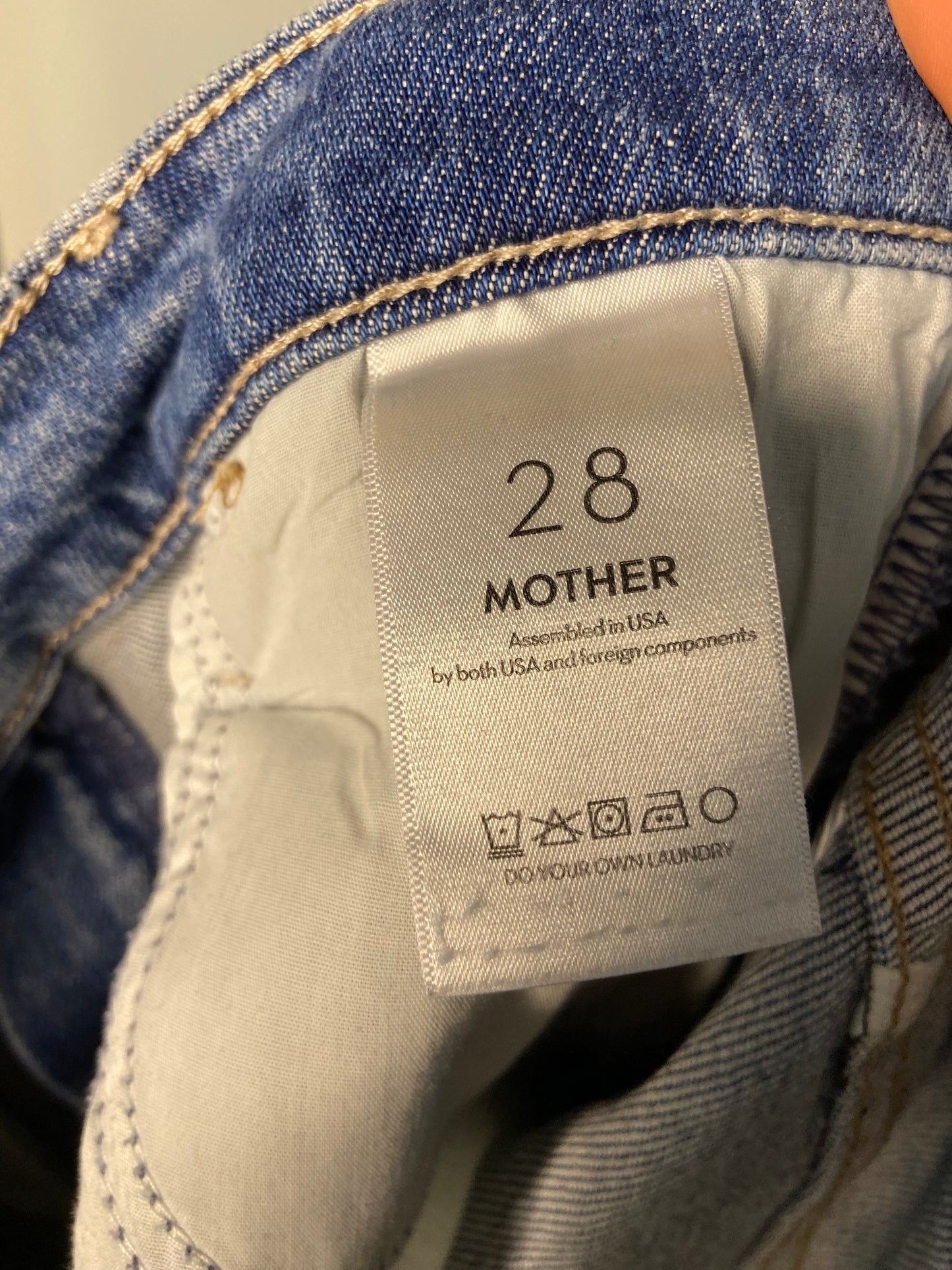 Mother The Hustler Roller Ankle Jeans size 28